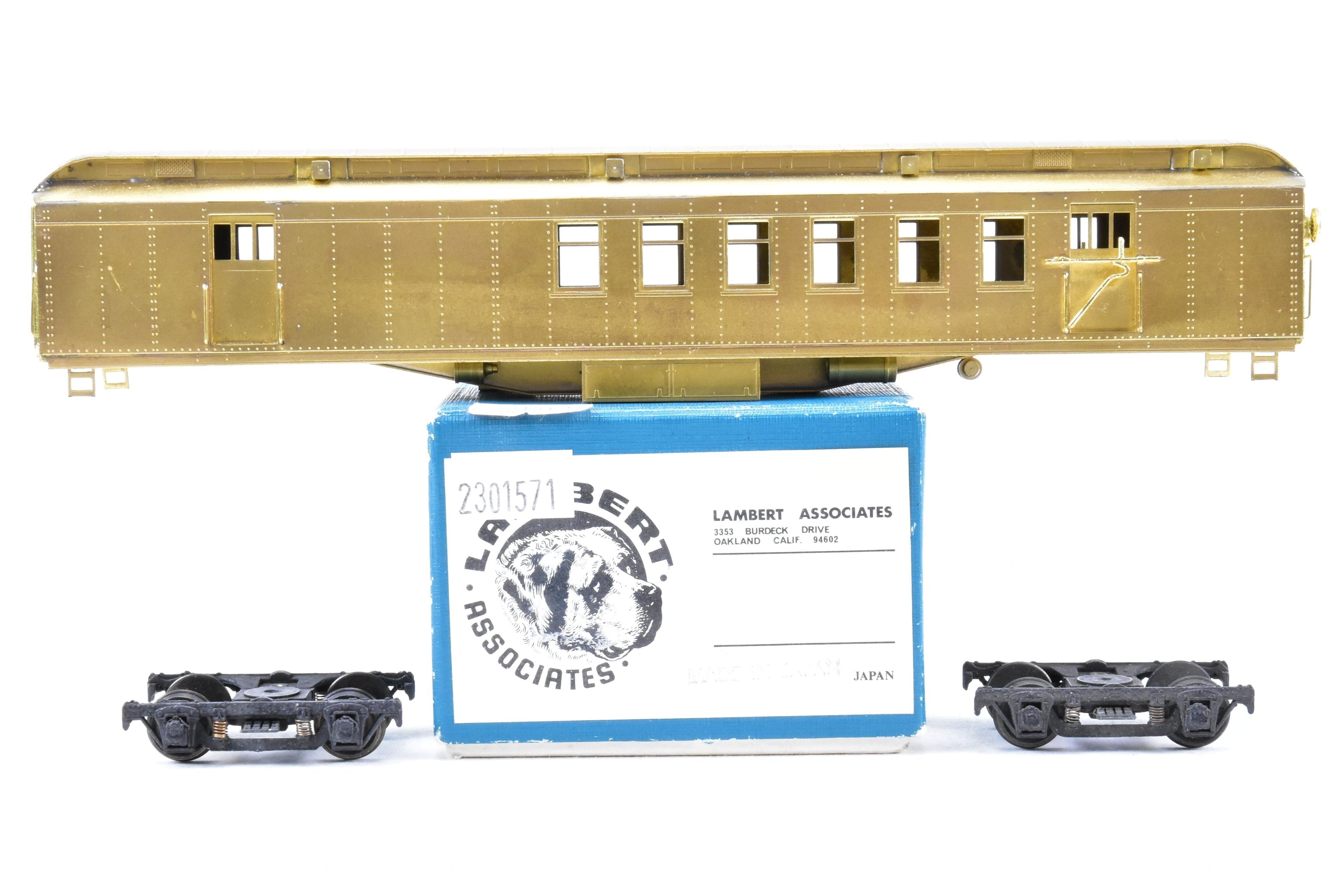 HO Scale Brass ATSF - Santa Fe Heavyweight RPO Car with Central Valley Metal - Wheel Trucks