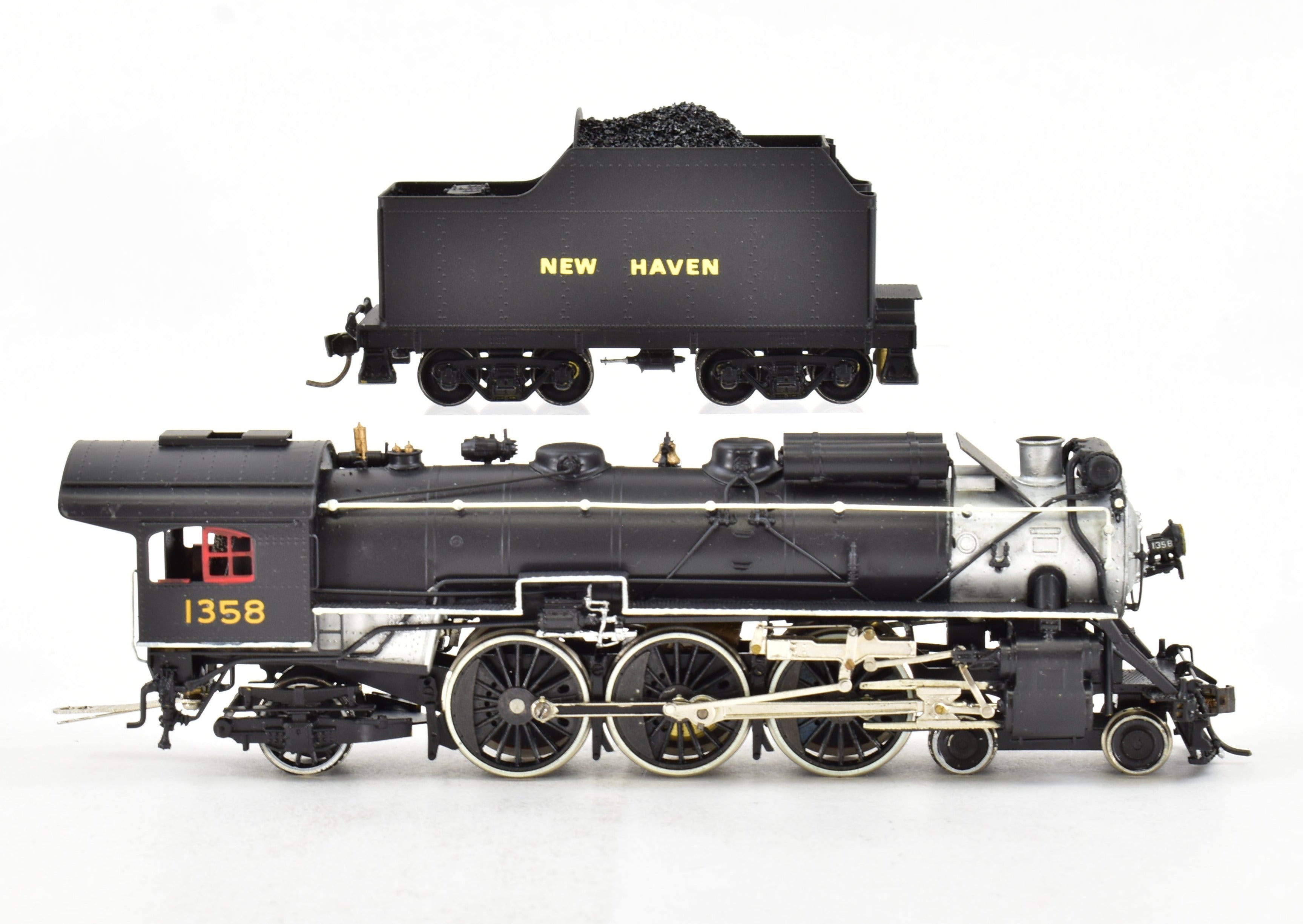 Custom Painted HO Scale Brass Model Train - NJ Custom Brass New Haven I-4 4-6-2 Pacific, Representing NY, NH, & H