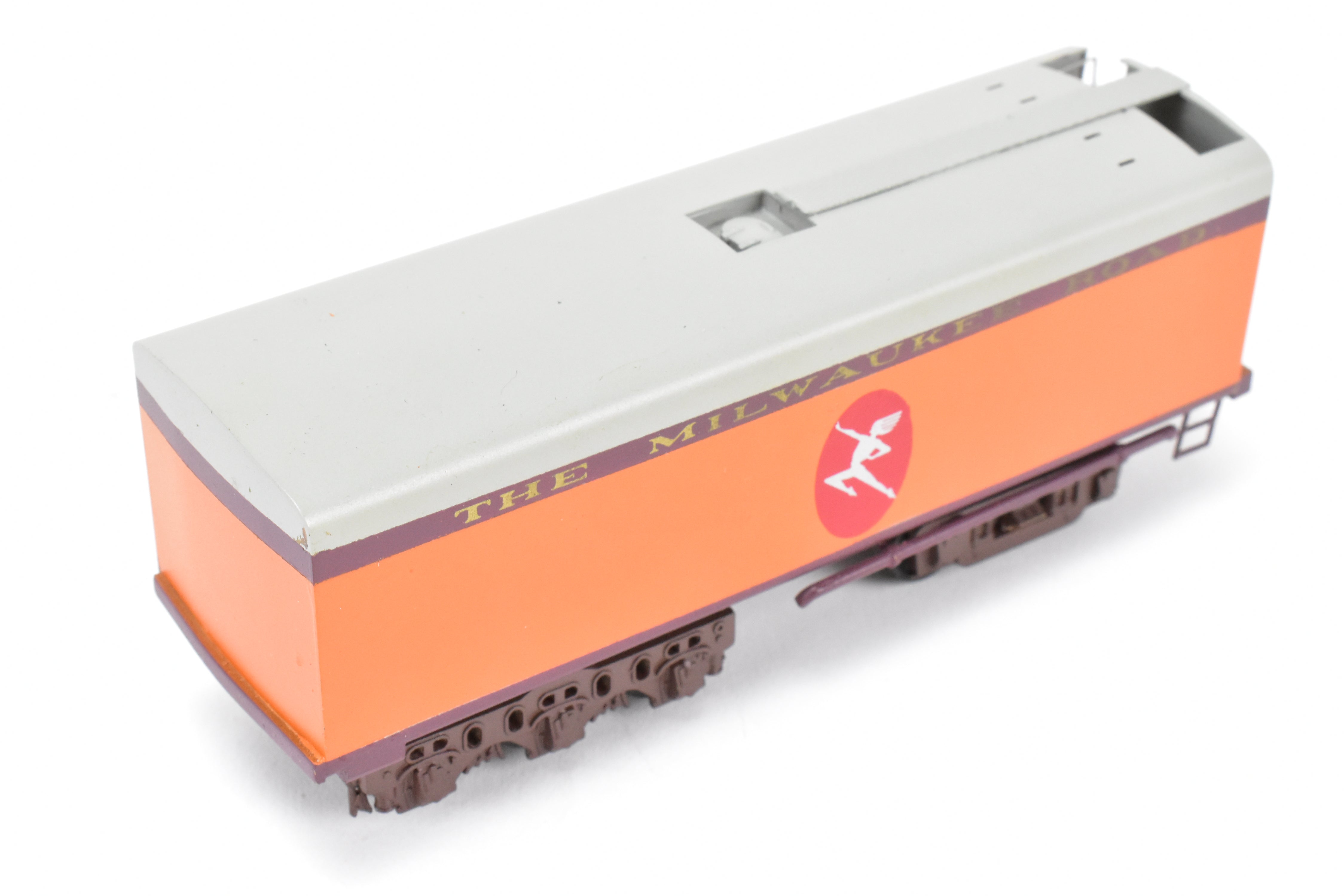 HO Scale Brass NPP Nickel - Plated Milwaukee Road Class A 4 - 4 - 2 Streamlined Hiawatha Atlantic w/Slight Foam Damage