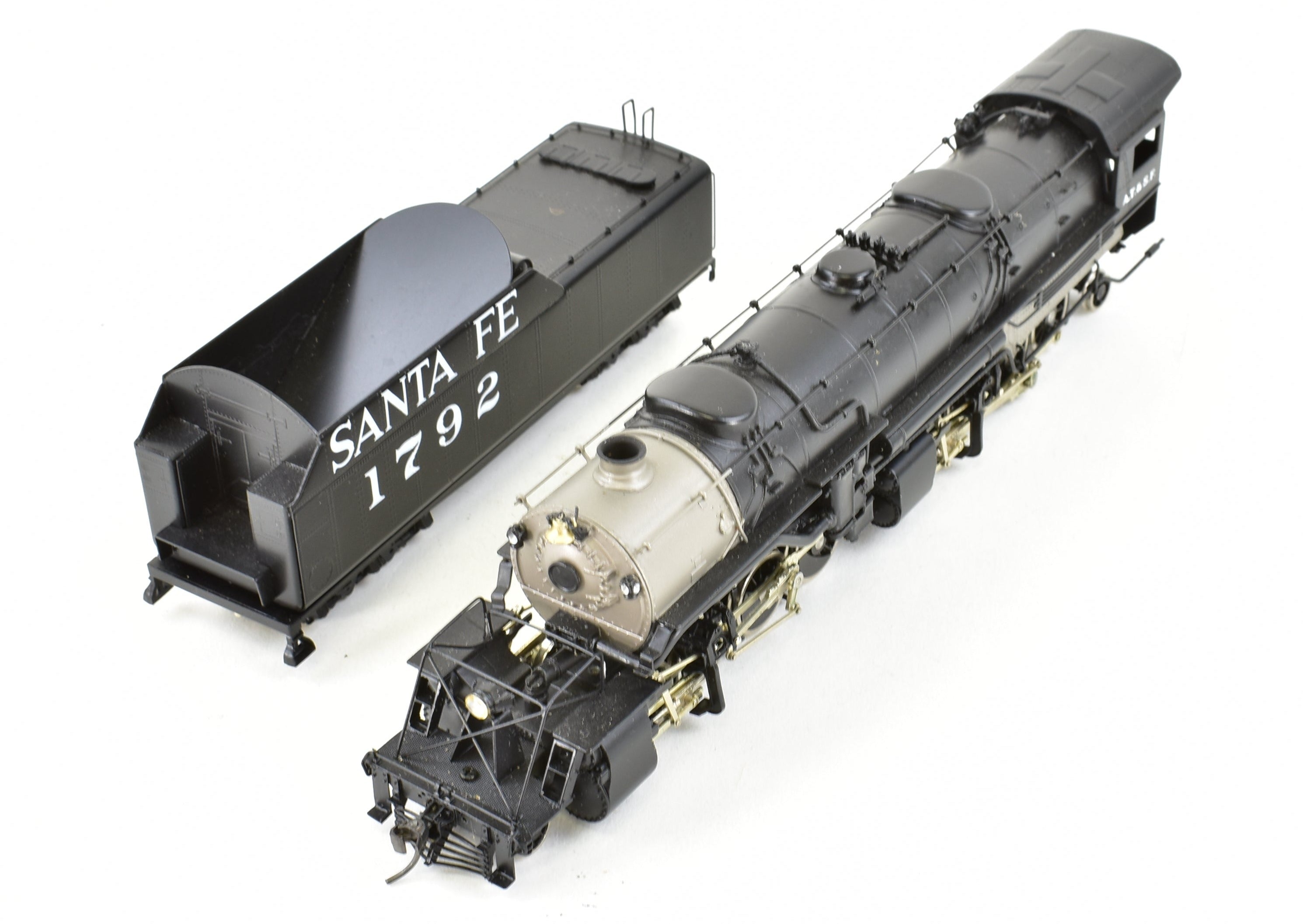 HO Scale Brass ATSF - Santa Fe USRA 2-8-8-2 Mallet Factory-Painted Powerhouse Model