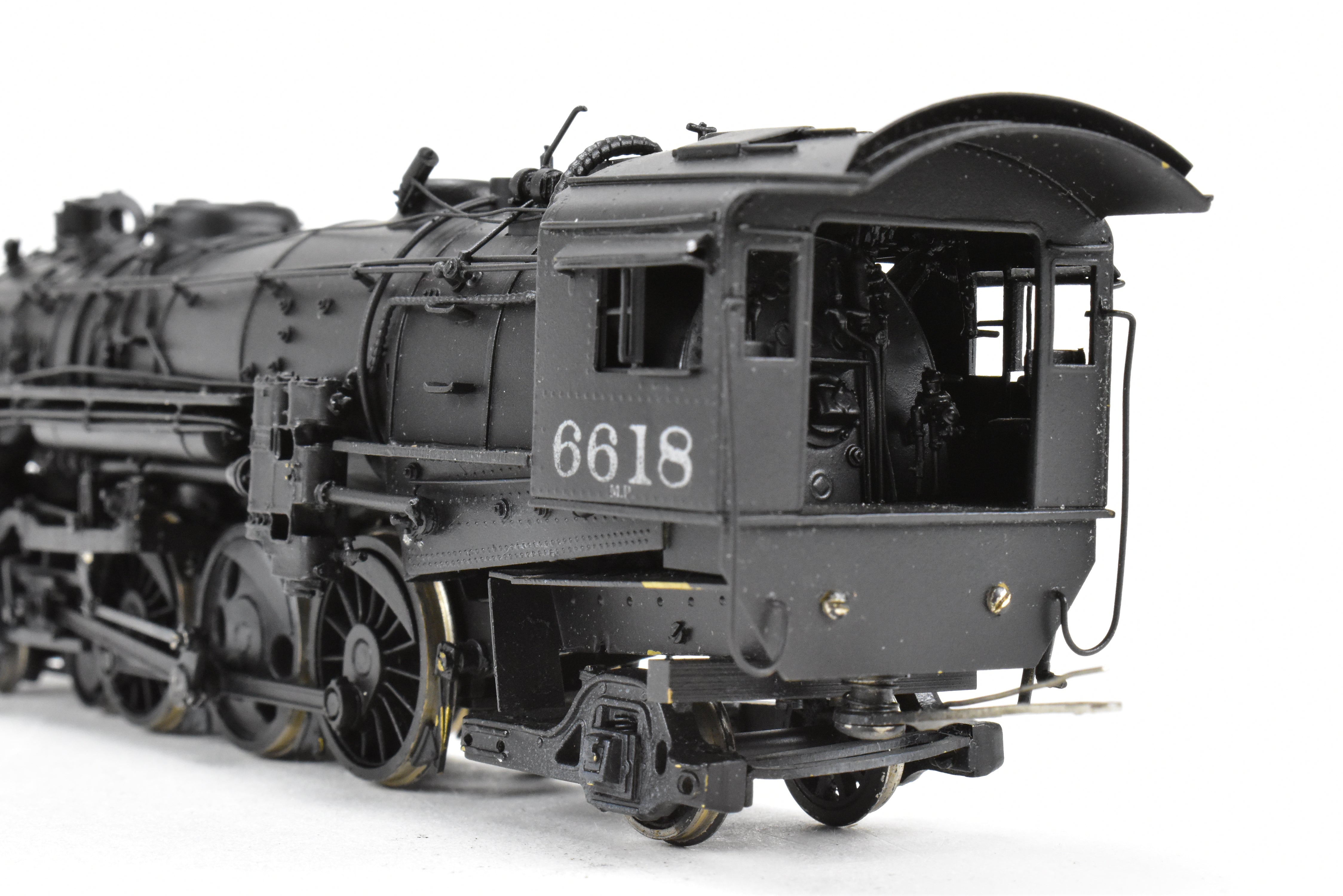 Custom Painted HO Brass PFM Samhongsa Missouri Pacific 4-6-2 P-73 No. 6618