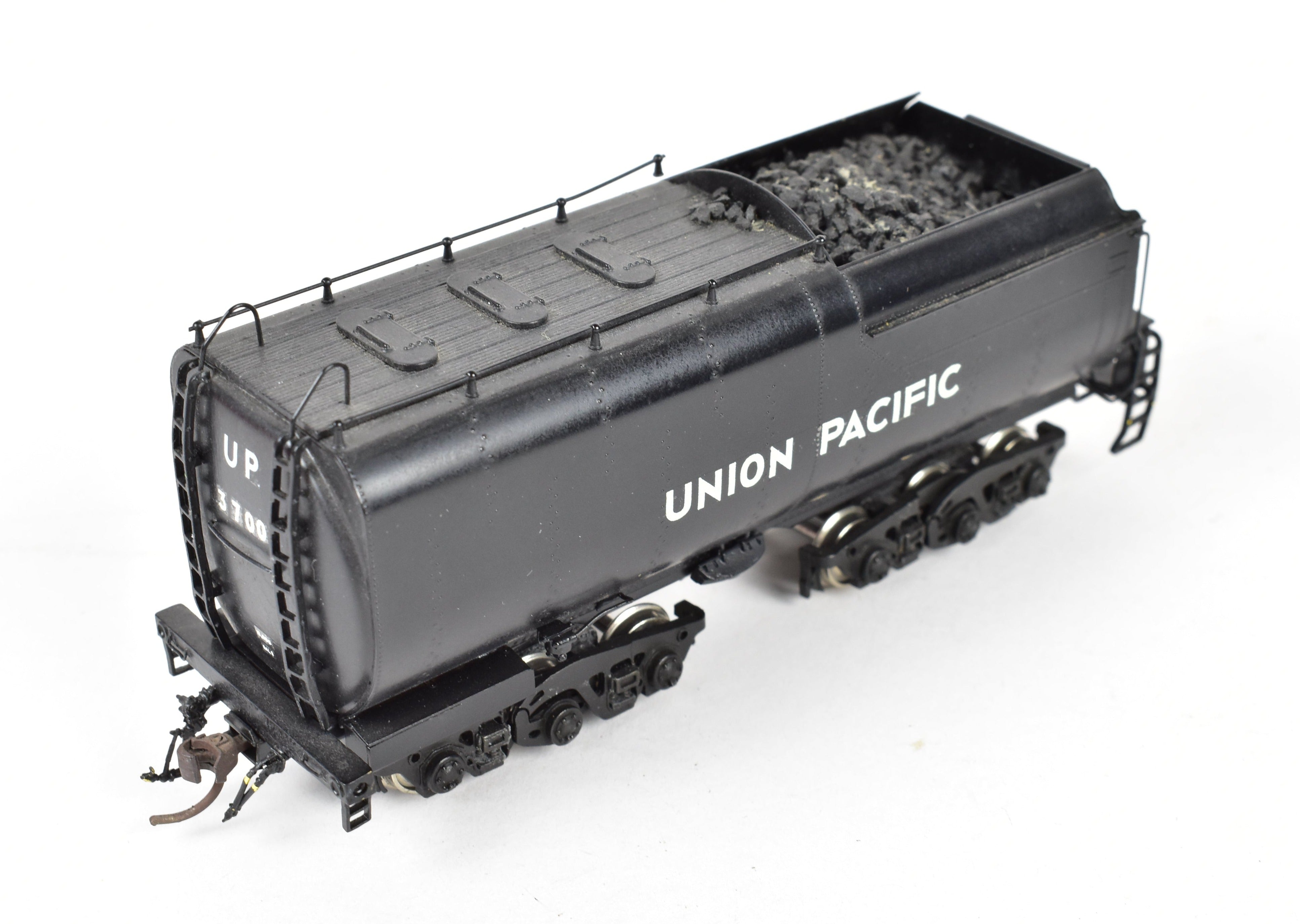 HO Brass Key Imports UP - 1984 Union Pacific 3700 Class 4-6-6-4 Challenger Coal Locomotive, C.S. No. 23 Factory Painted