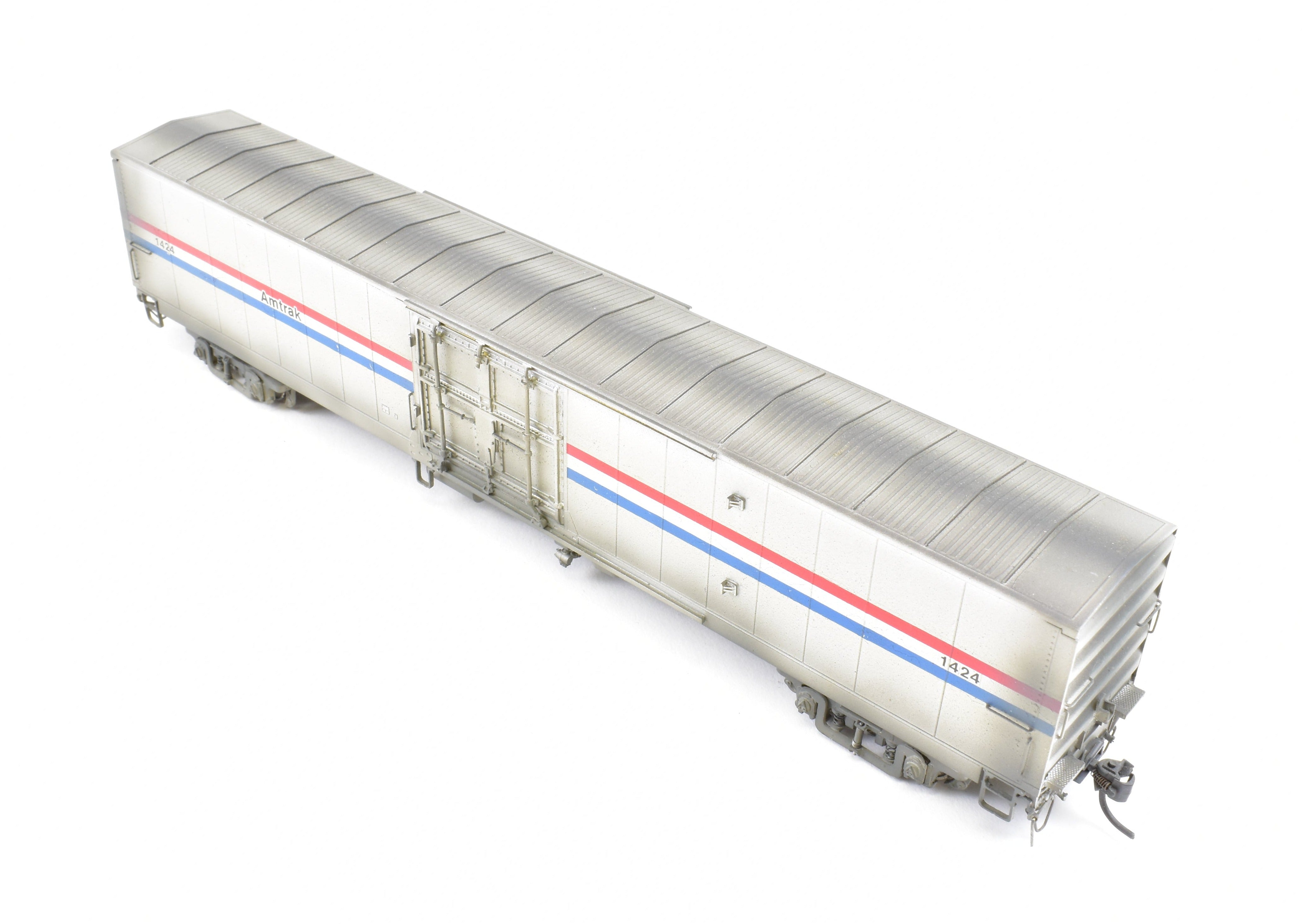 Custom Painted and Weathered HO Brass Metro Models Amtrak #1424 Merchandise Handling Car