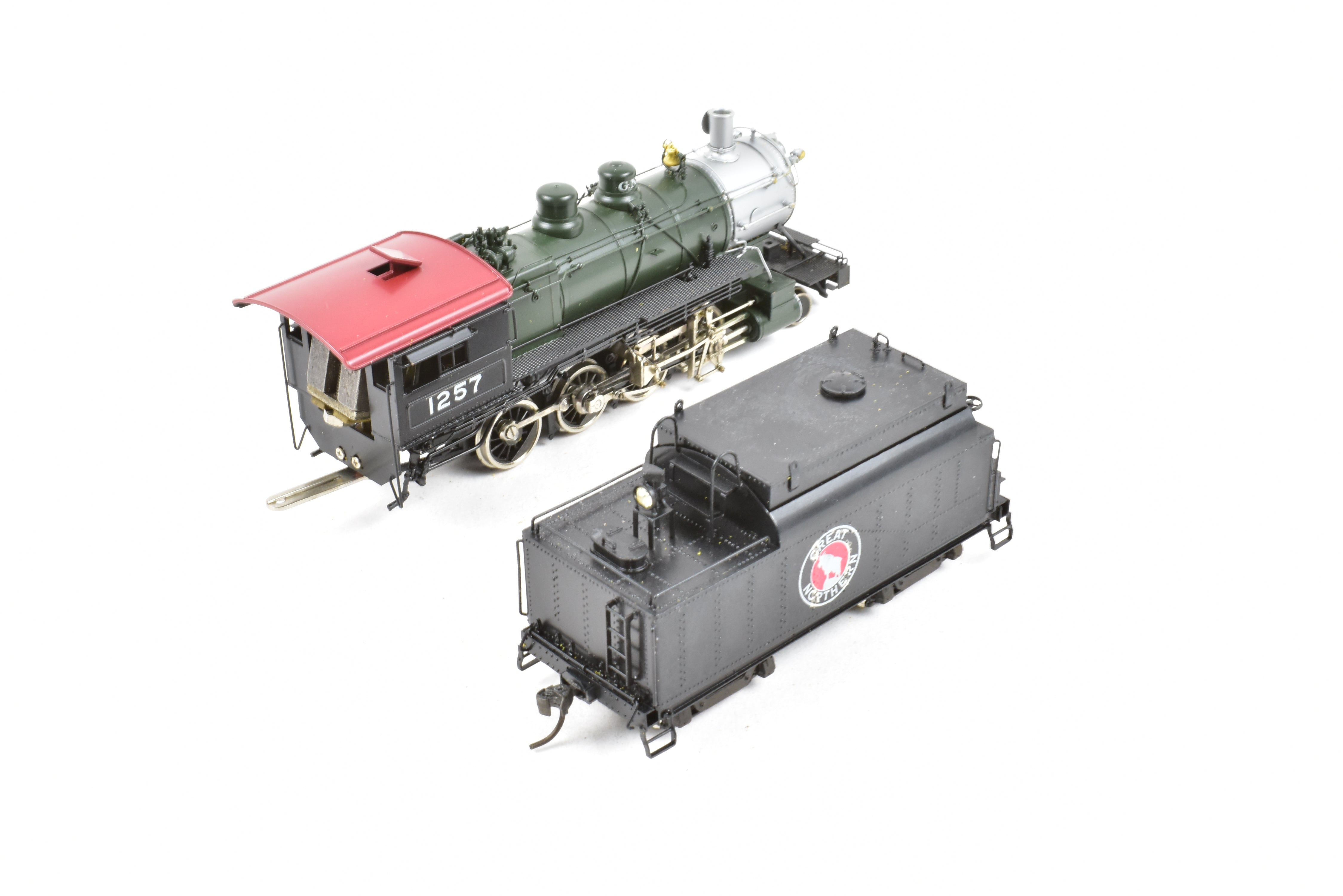 HO Scale Brass Model Train - PFM - Tenshodo GN Great Northern F8 Class 2-8-0 Factory Painted with Glacier Park Paint Scheme