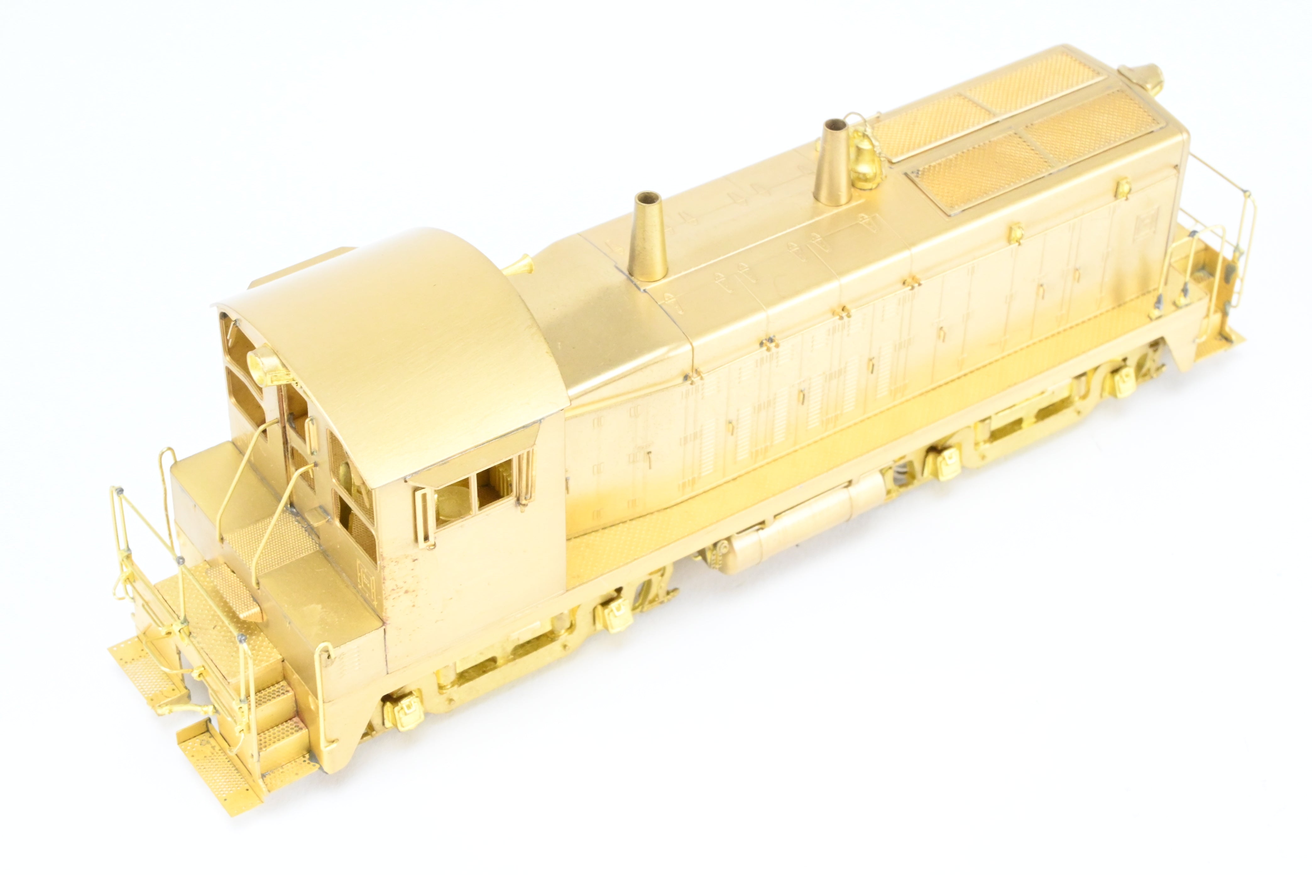 HO Brass Oriental Limited EMD SW-7 1200HP Phase II Switcher Model