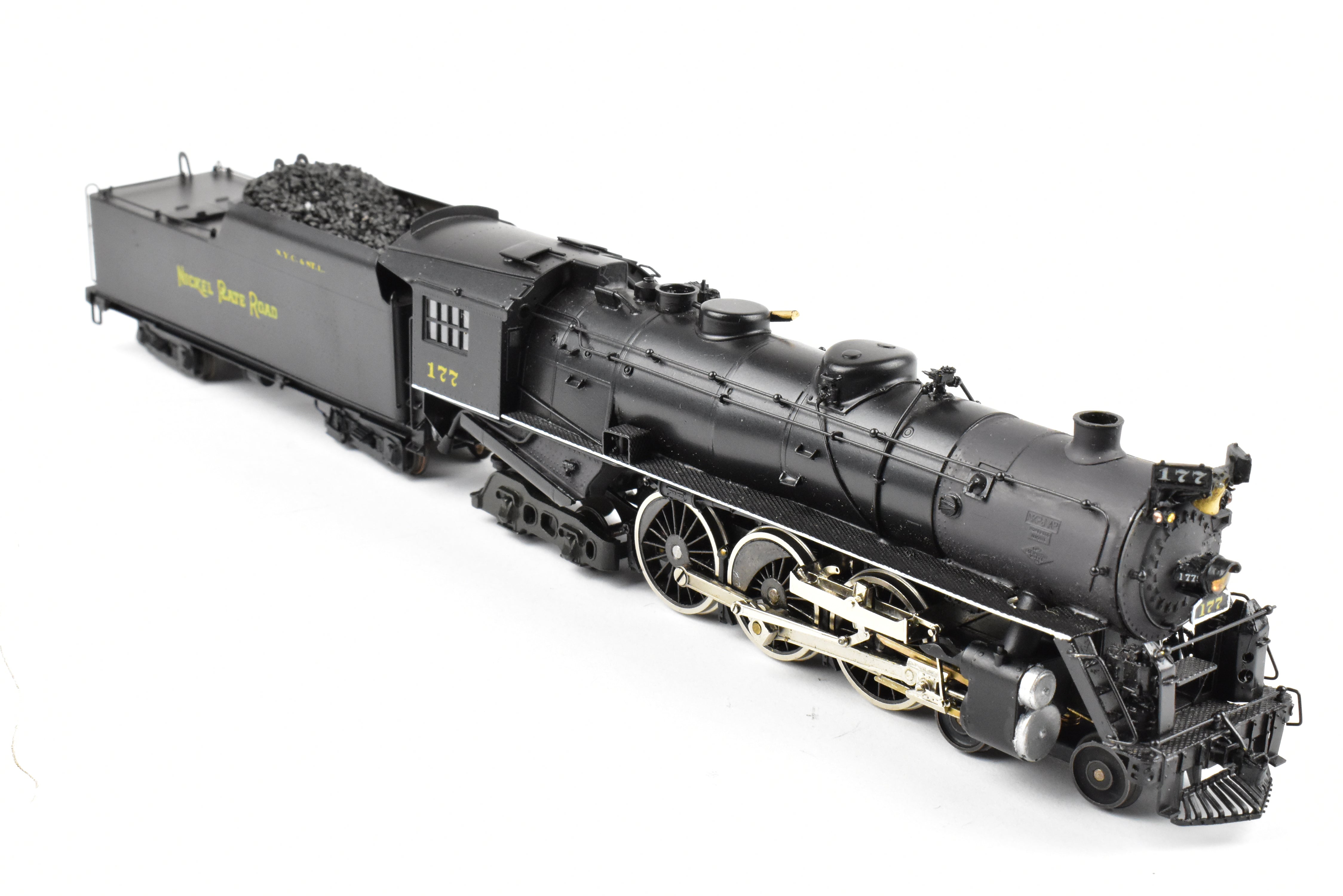 HO Scale Brass Model Train - Nickel Plate Products (NPP), Nickel Plate Road Class L - 1a 4 - 6 - 4 Steam Locomotive without Elephant Ear Smoke Lifters, Comes with Wrong Box