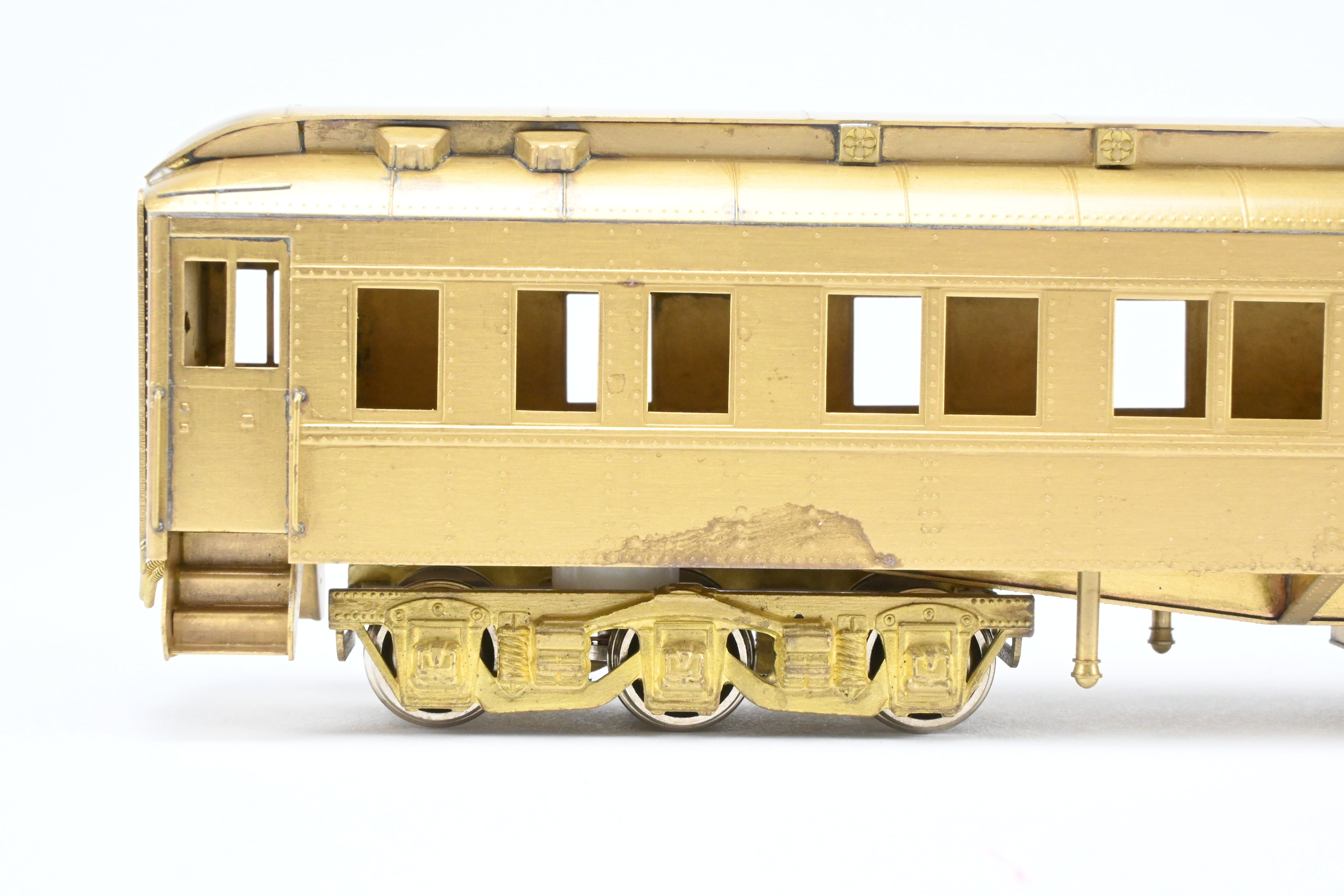 HO Scale Brass Soho Royal Oak Non - Air - Conditioned 8 - Section 1 Drawing Room 2 Compartment HW Sleeper Model for Various US Railroads