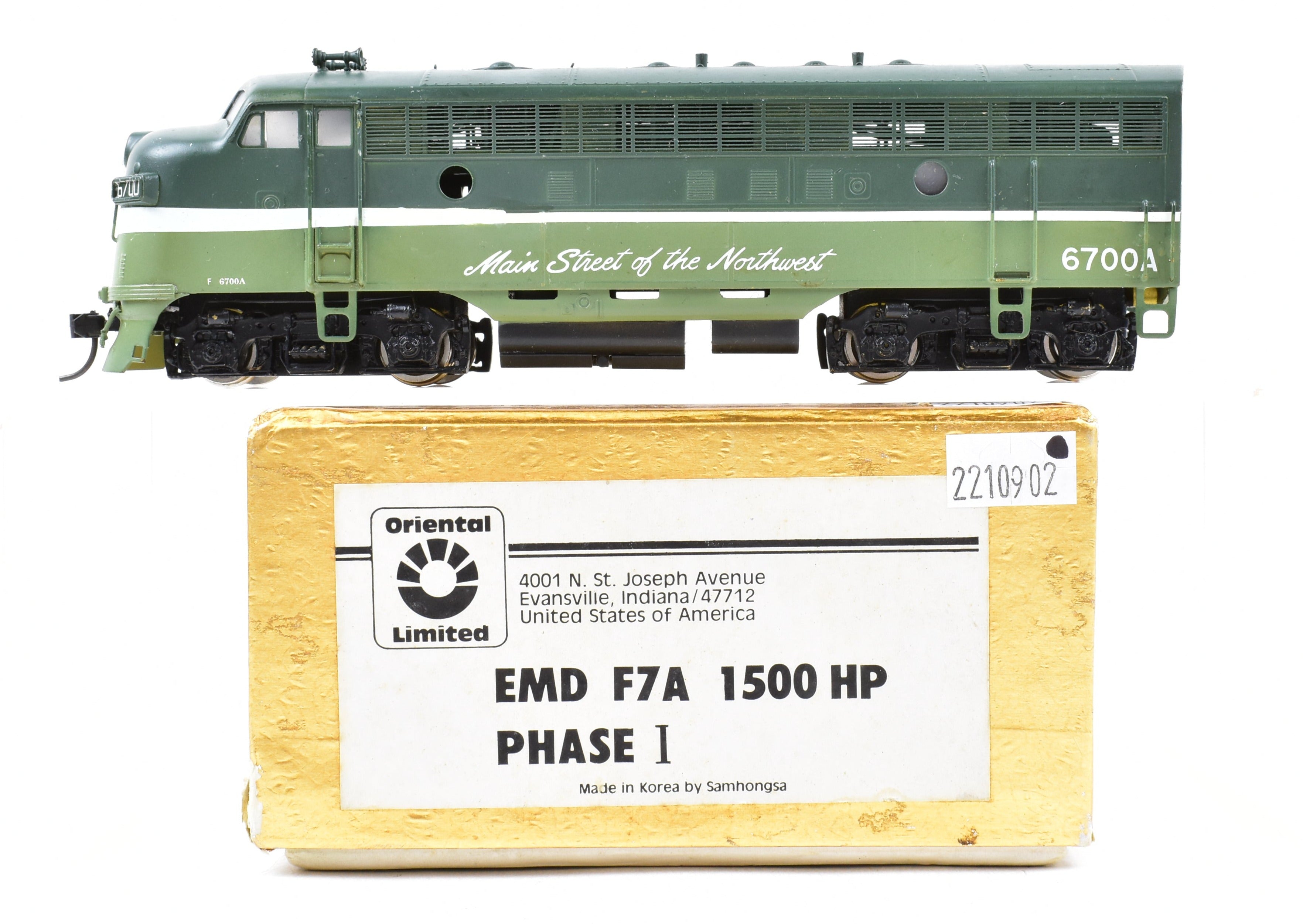 HO Scale Brass Model Train - Oriental Limited Northern Pacific EMD F7A Phase I CP No. 6700A