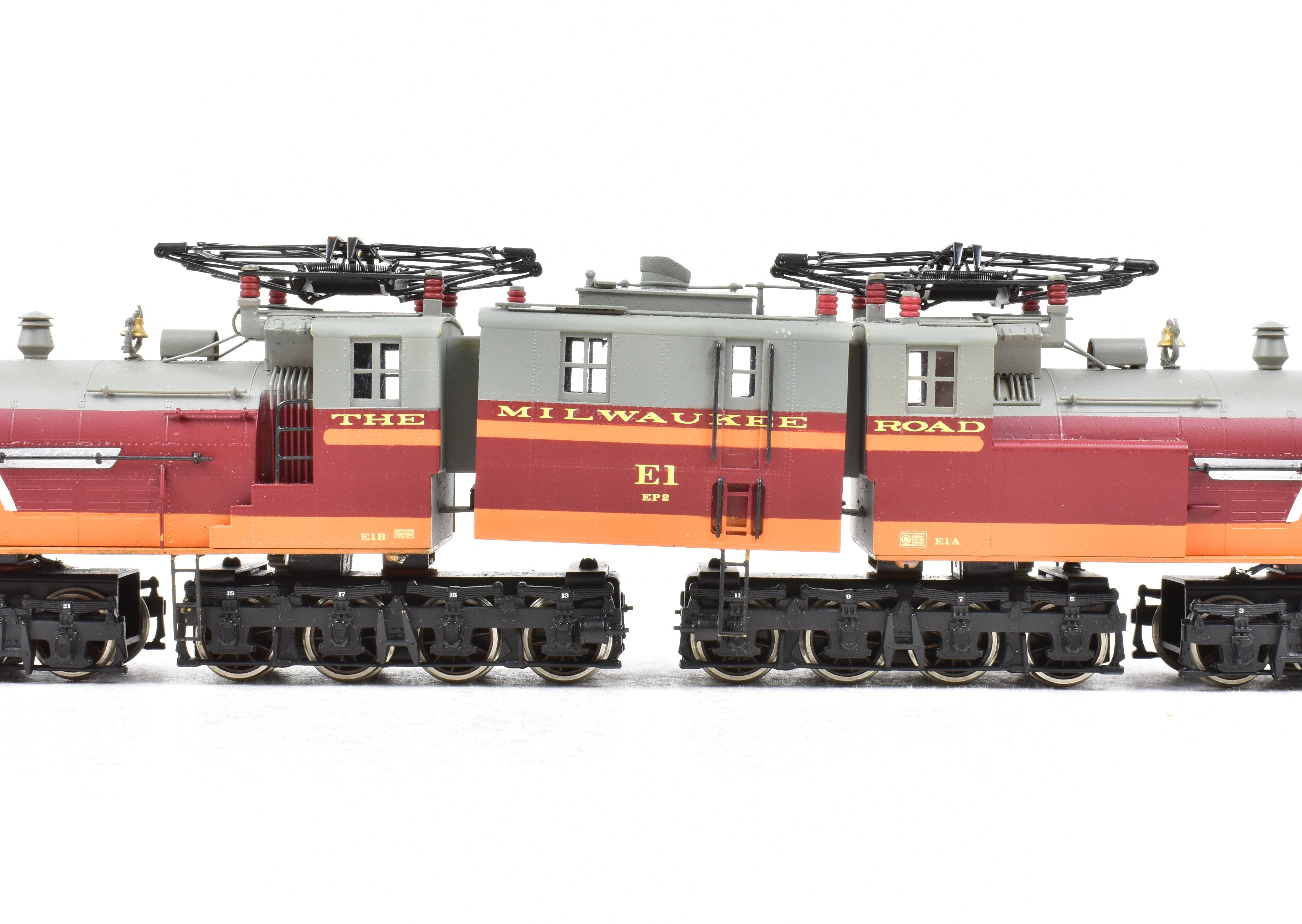 High - Quality HO Scale Custom Brass Milwaukee Road EP - 2 BI - Polar Gearless Electric Model Train Pro - Painted No. E1