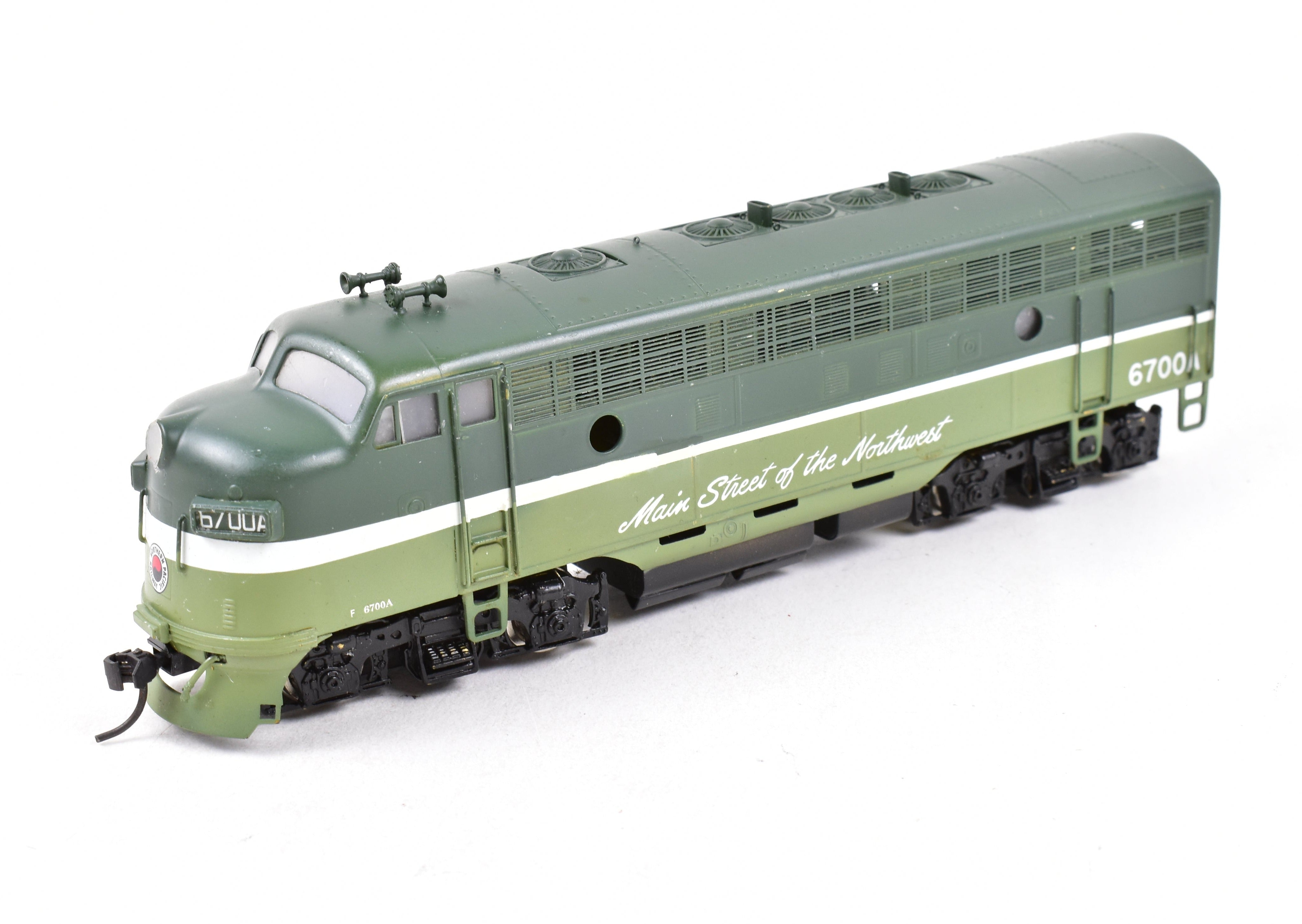 HO Scale Brass Model Train - Oriental Limited Northern Pacific EMD F7A Phase I CP No. 6700A