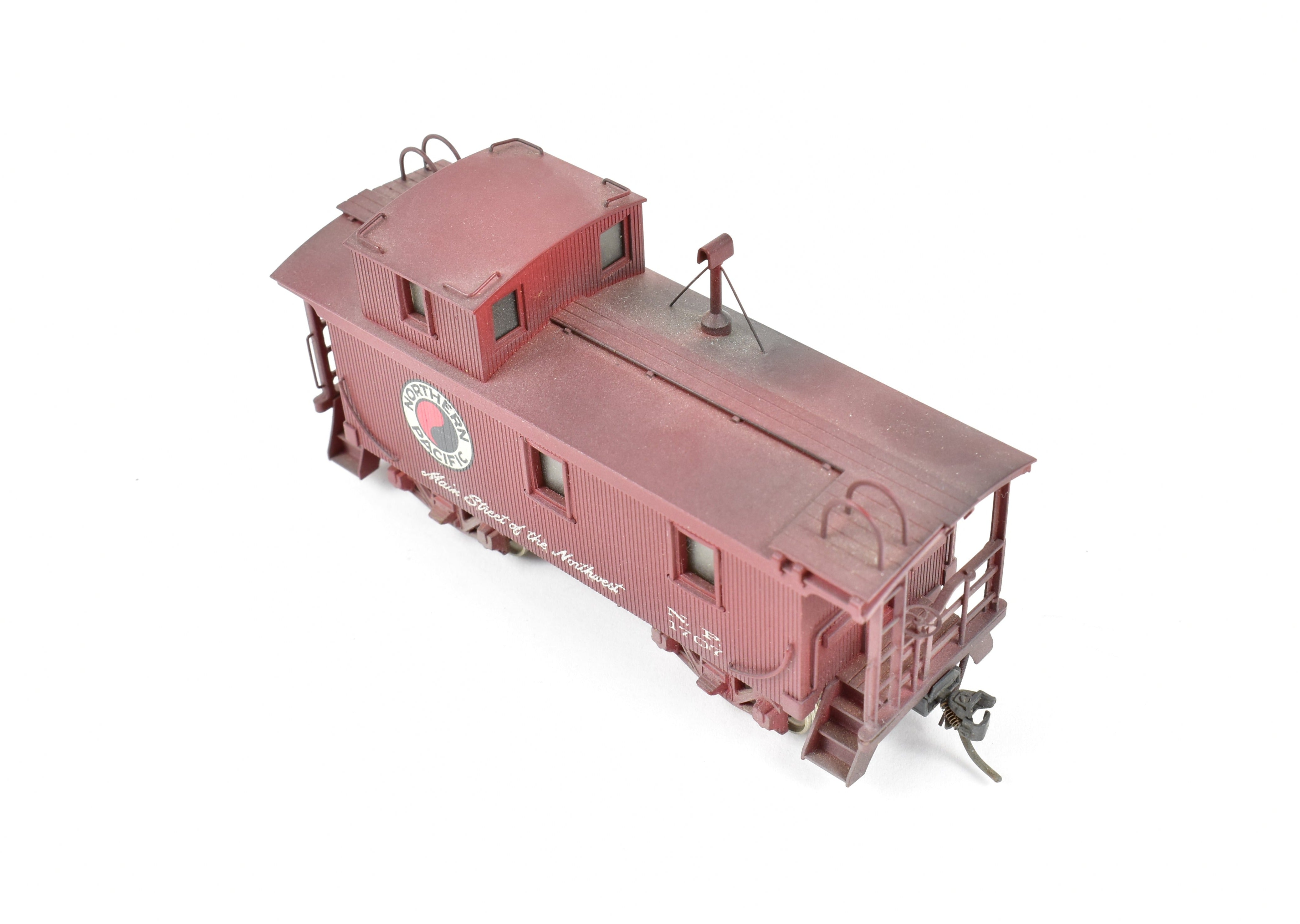 Custom Painted HO Brass NWSL - Northwest Short Line NP - Northern Pacific Wood Caboose