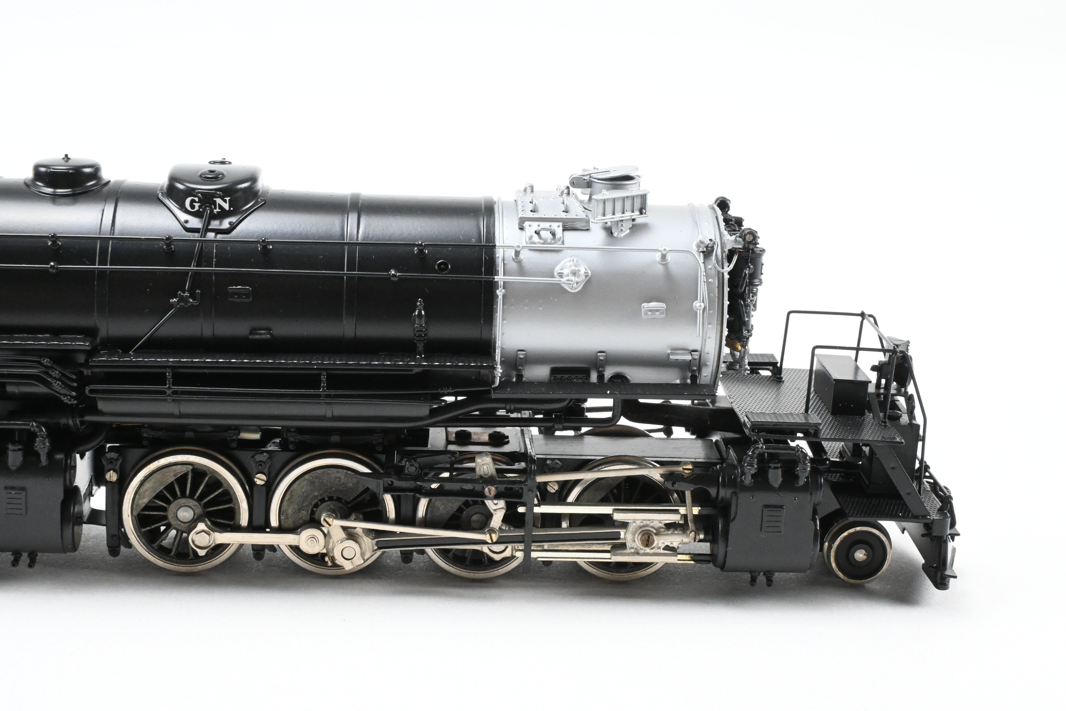 High - Quality HO Scale Brass PFM - Tenshodo GN Great Northern 2 - 8 - 8 - 2 Class R - 2 FP Model Train Engine, Road Number 2049, 1974 Run