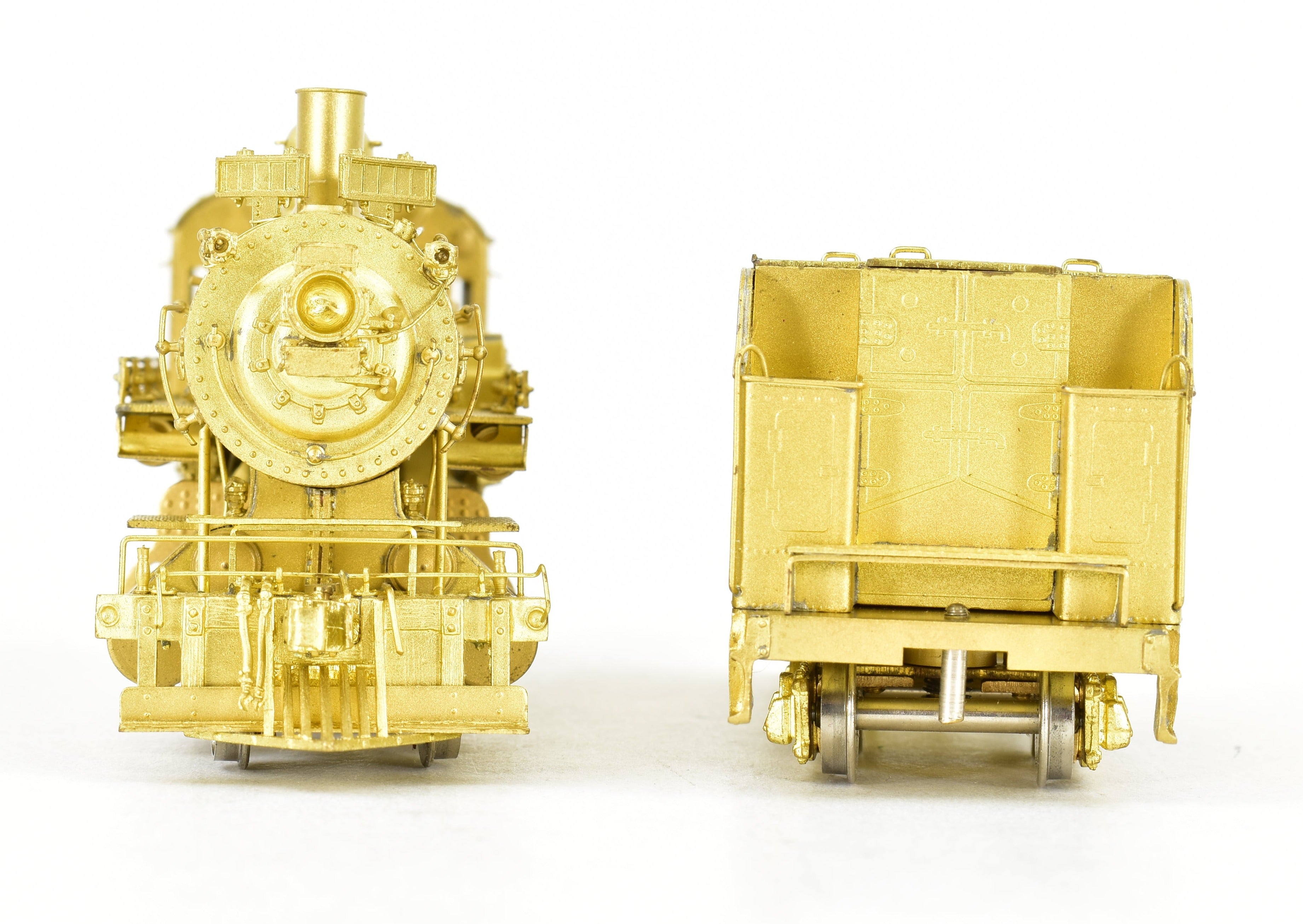 HO Scale Brass Pacific Fast Mail Model - Samhongsa NP - Northern Pacific S - 4 Class 4 - 6 - 0 Ten Wheeler Locomotive