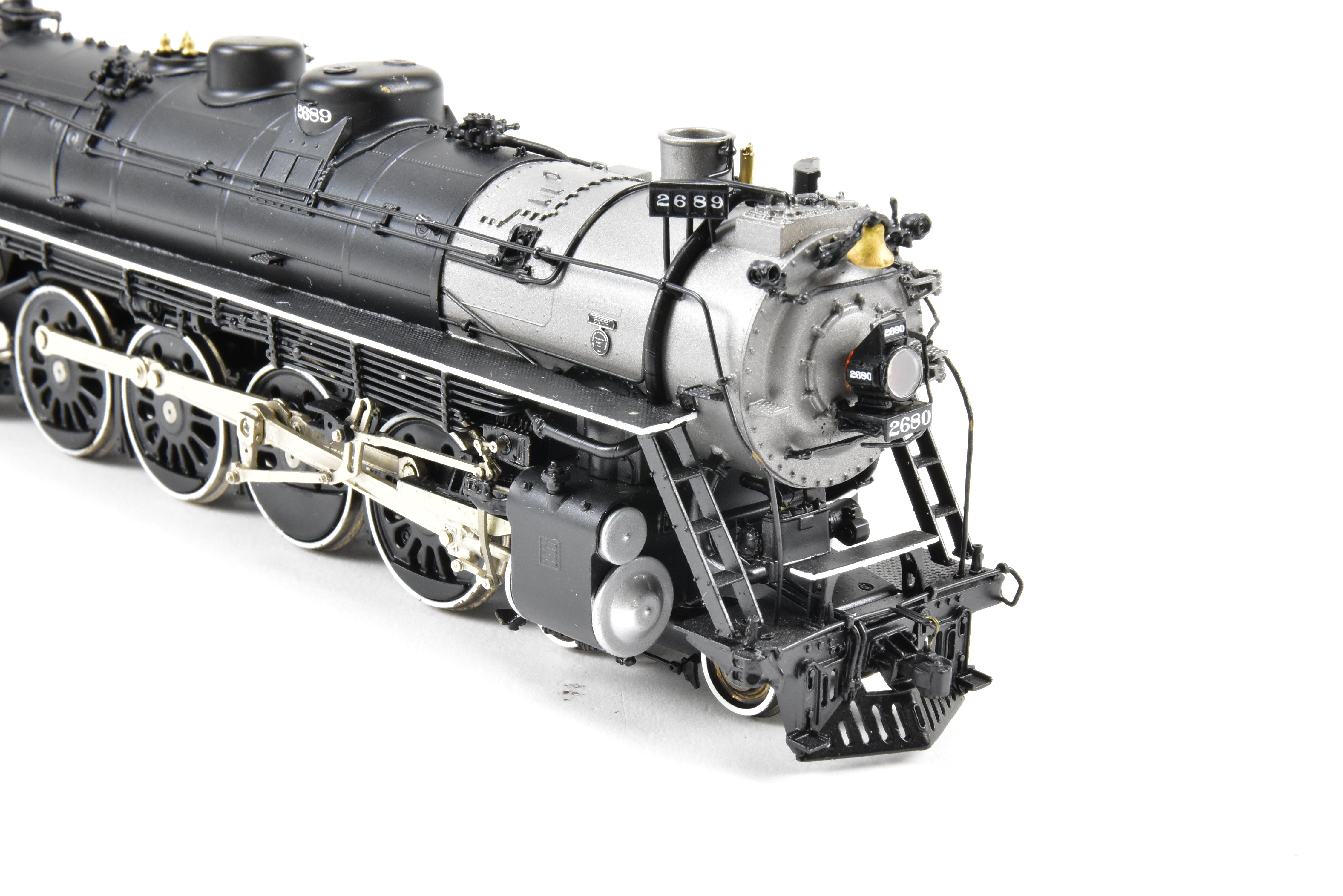 HO Scale Brass Northern Pacific A-5 4-8-4 FP #2689 Black Model with QSI DCC & Sound