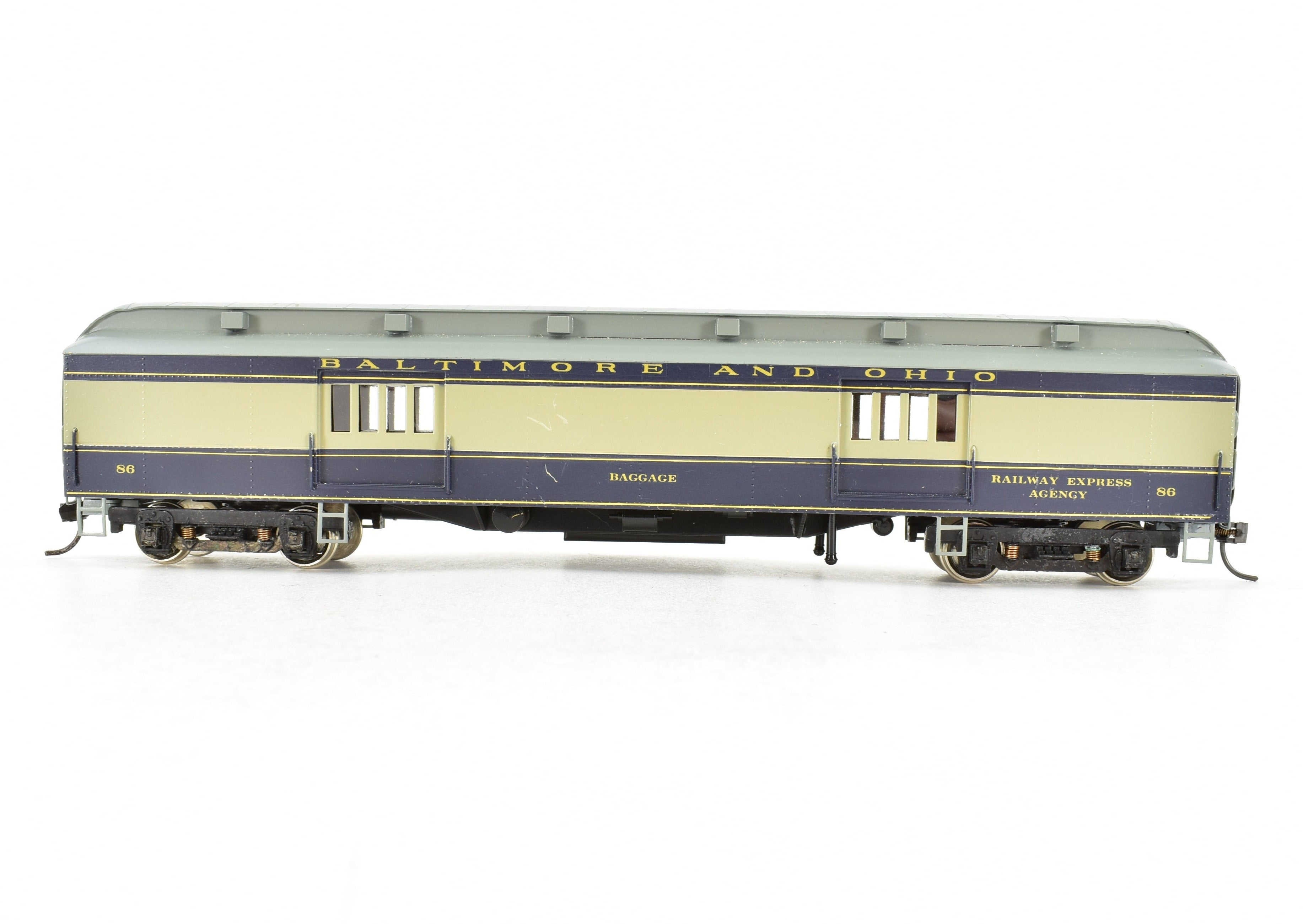 HO Scale Brass Lambert B&O (Baltimore & Ohio) Heavyweight 60-Foot Baggage Car with Custom Painting and Central Valley Trucks