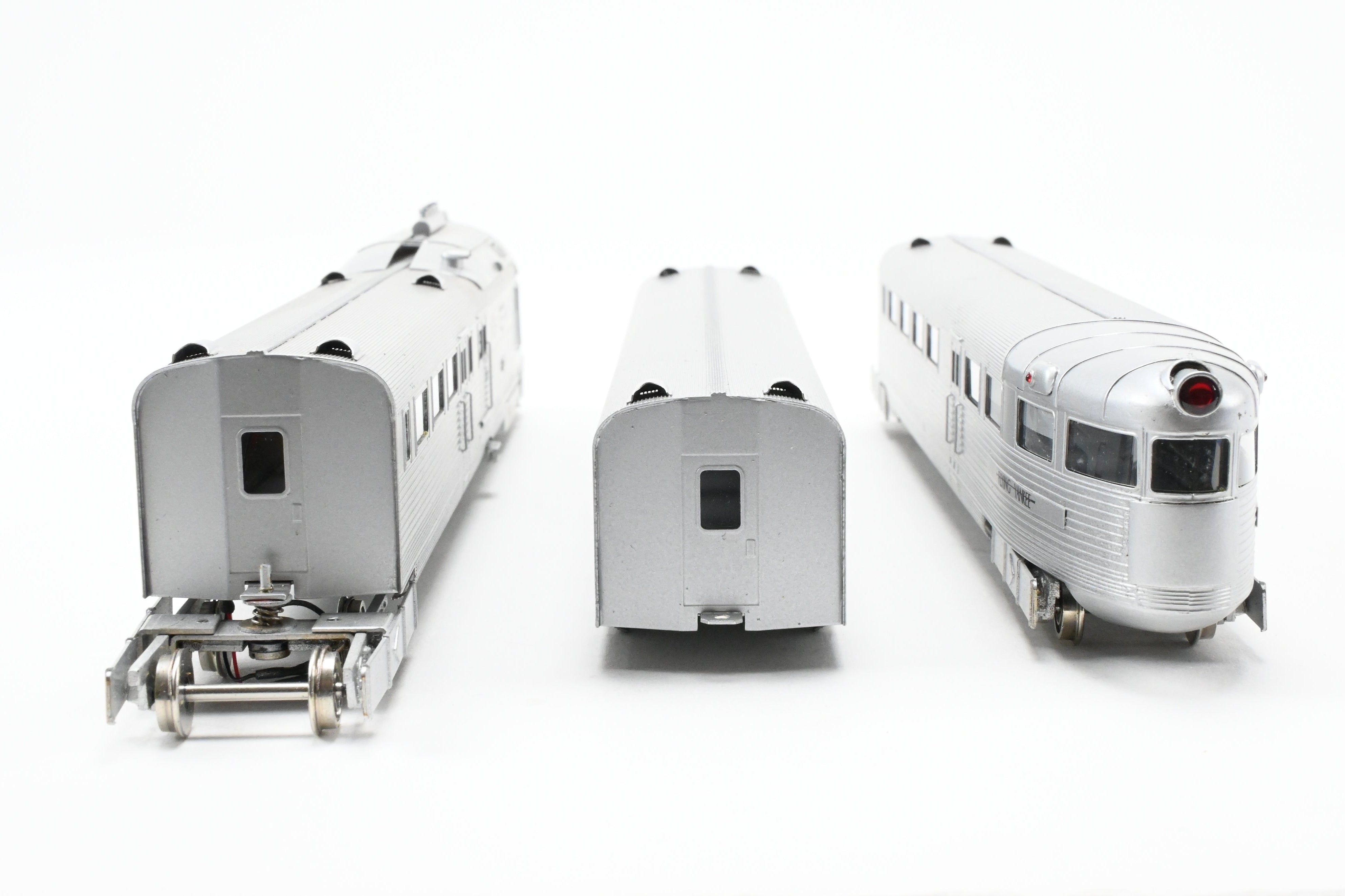 High - Quality HO Scale Custom Brass 3 - Car Train Model of Boston & Maine Flying Yankee Professionally Finished with ESU DCC and Sound System by NJ Custom Brass