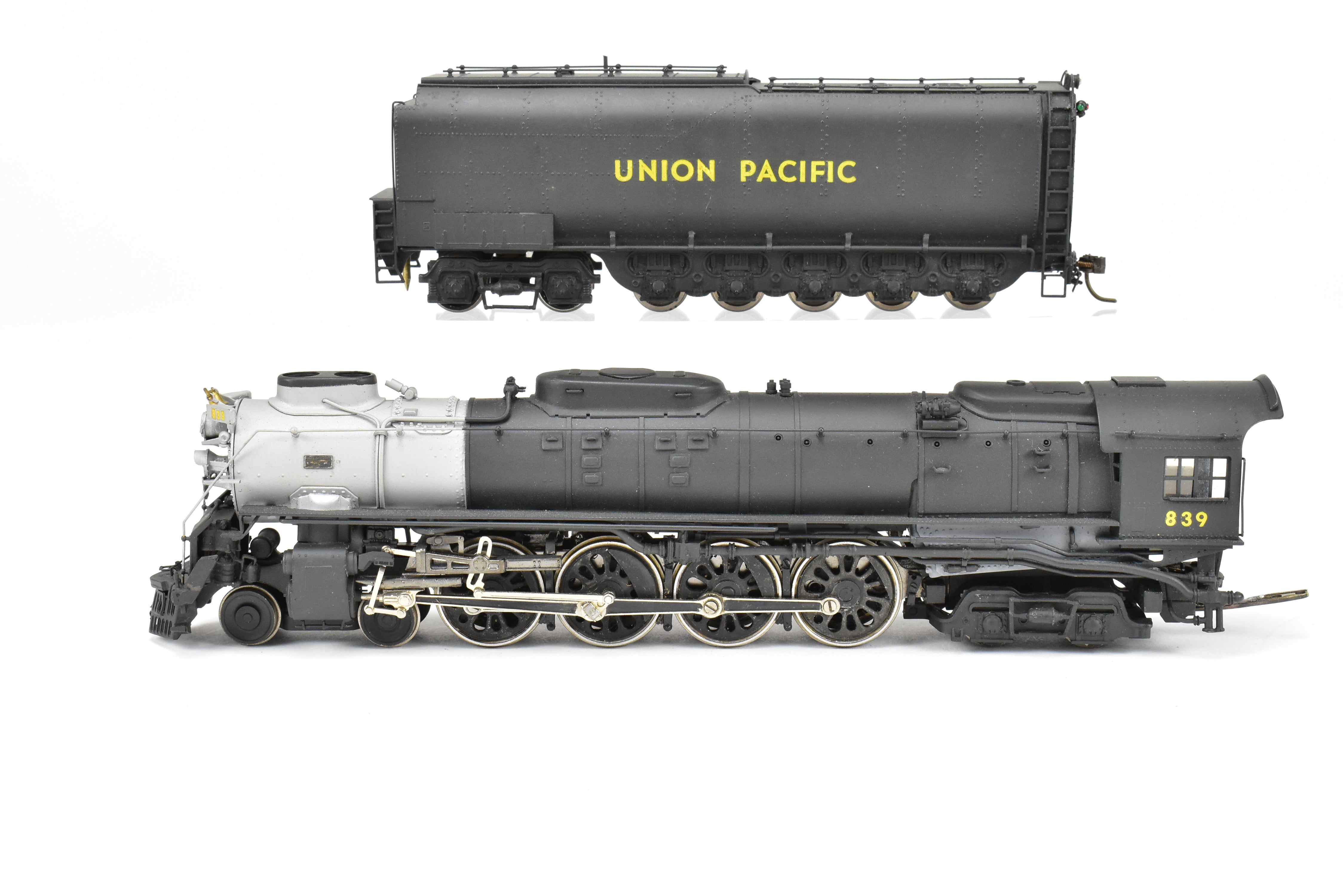 Custom Painted HO Brass Max Gray UP Union Pacific 4-8-4 FEF-3 Northern No. 839