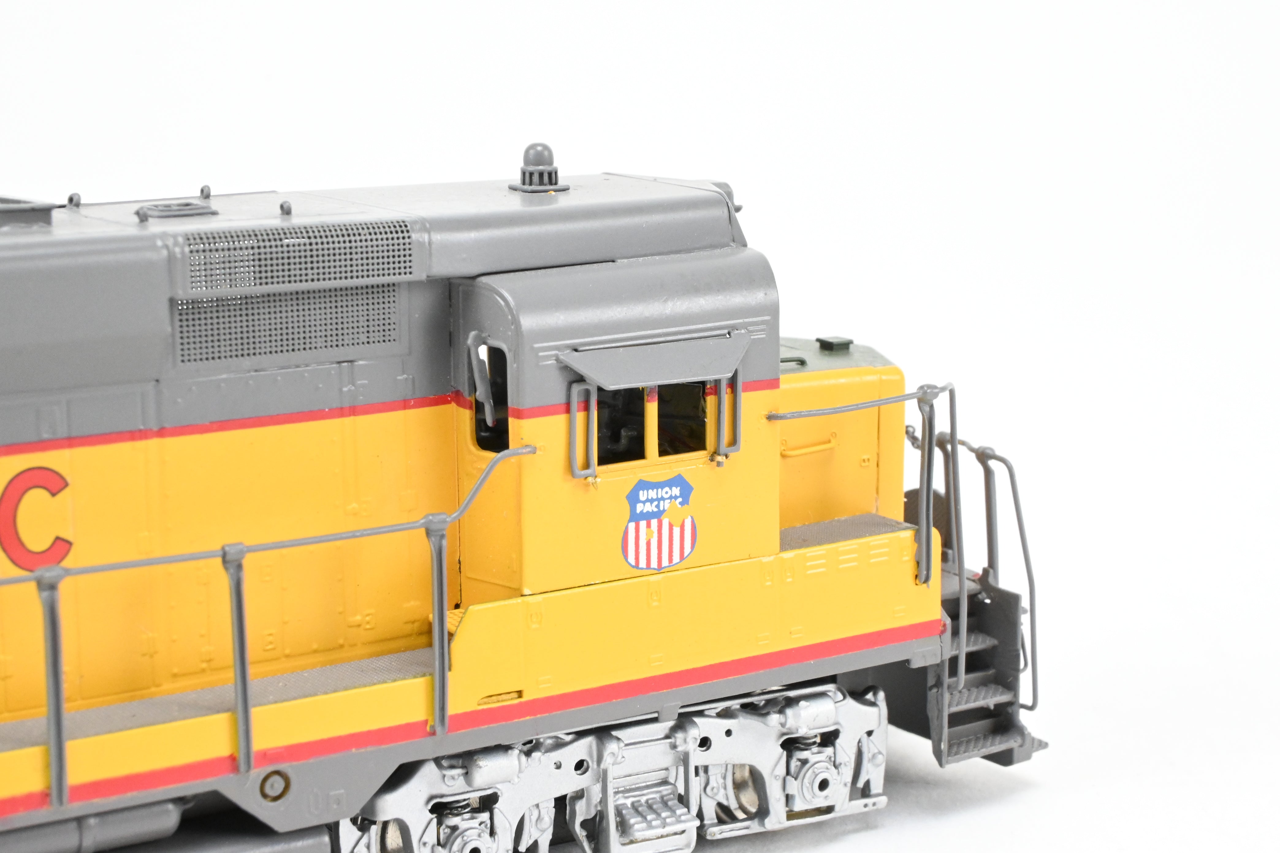 HO Scale Brass Union Pacific EMD GP30 2250 HP Low Hood Model