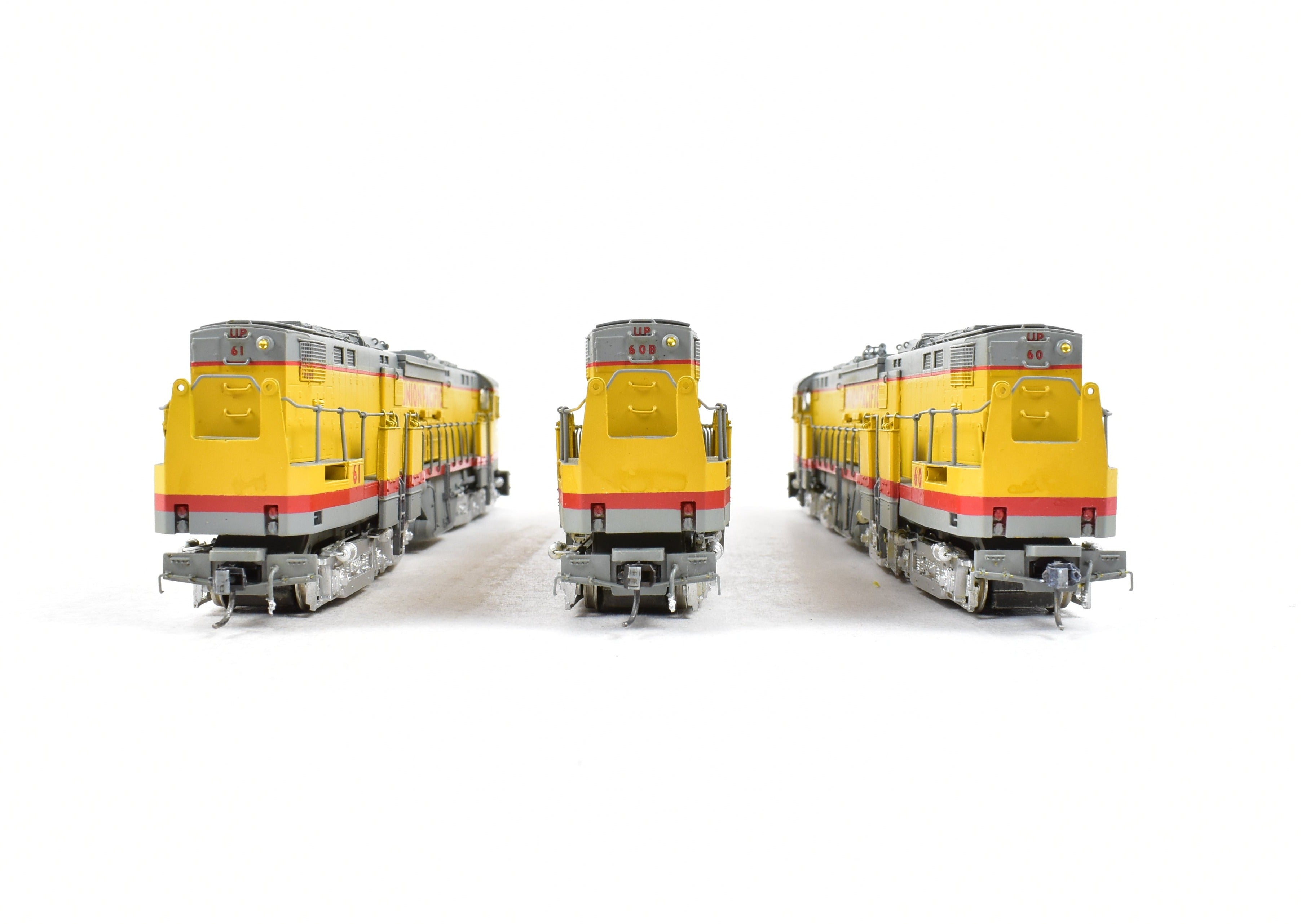 High - Quality HO Scale Brass Oriental Limited Union Pacific Alco C855 A/B/A Set with Custom Painting and Excellent Condition