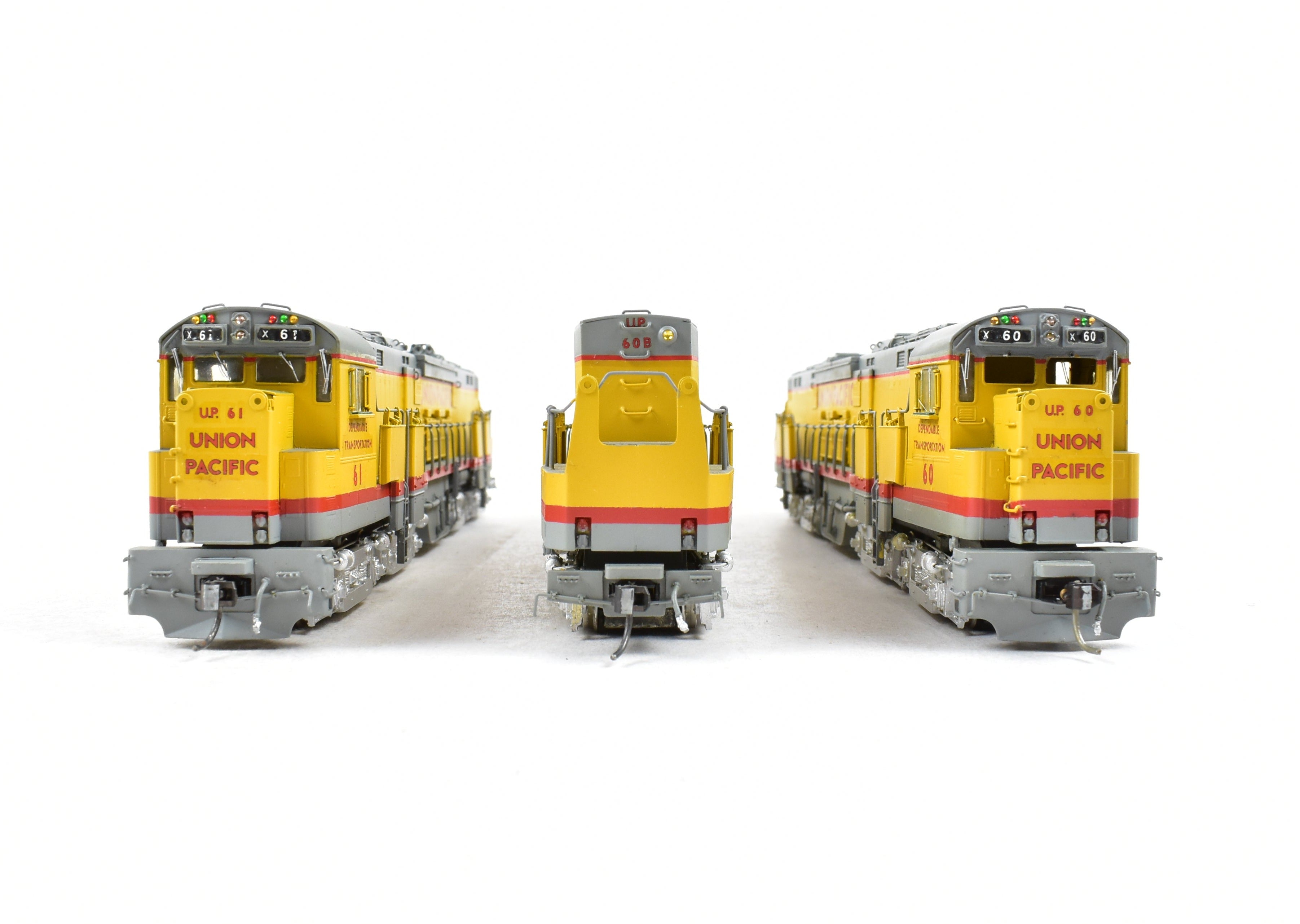 High - Quality HO Scale Brass Oriental Limited Union Pacific Alco C855 A/B/A Set with Custom Painting and Excellent Condition