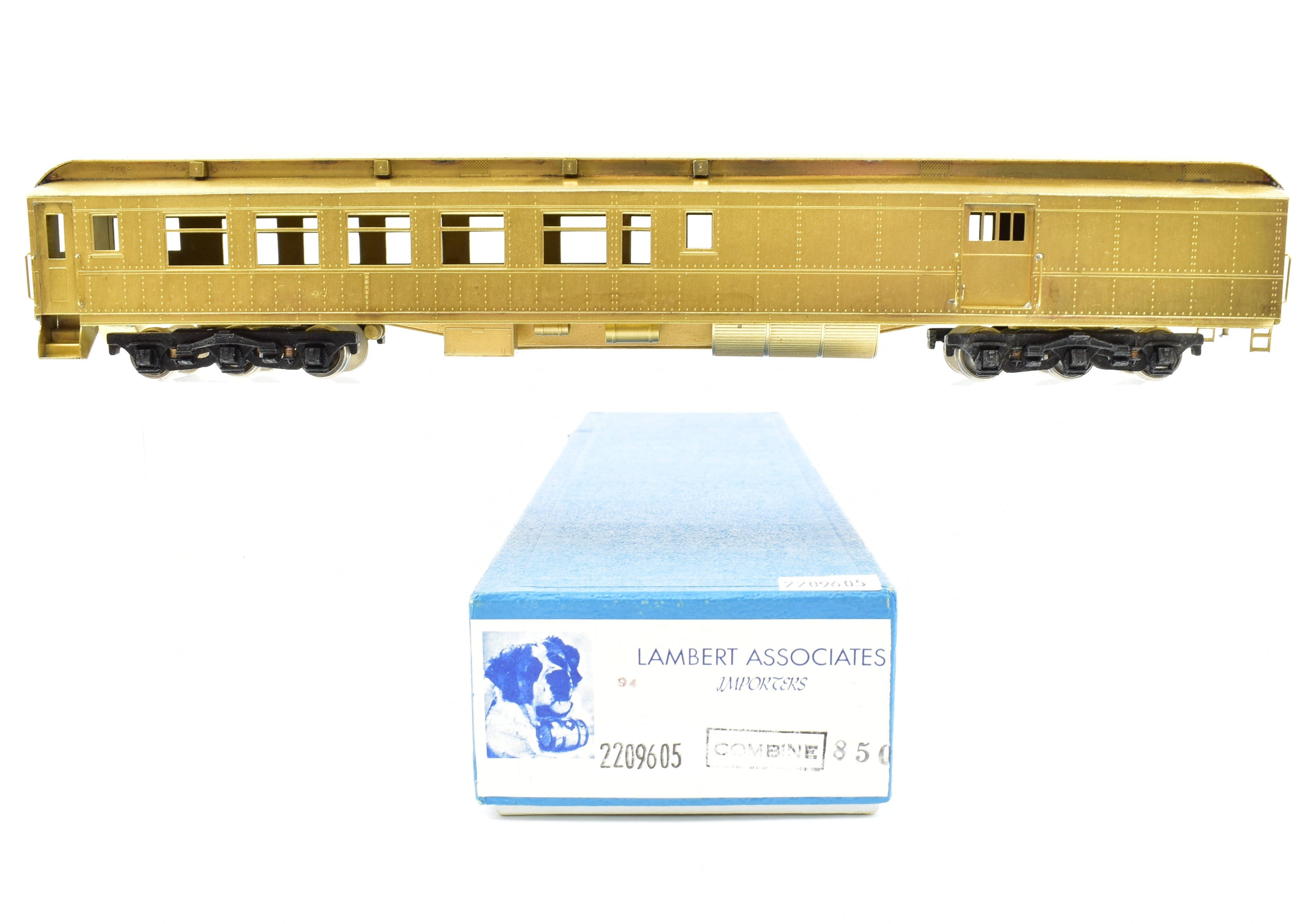 HO Scale Brass Lambert #850 ATSF - Santa Fe Heavyweight Combine Model with Central Valley Trucks for Model Train Enthusiasts