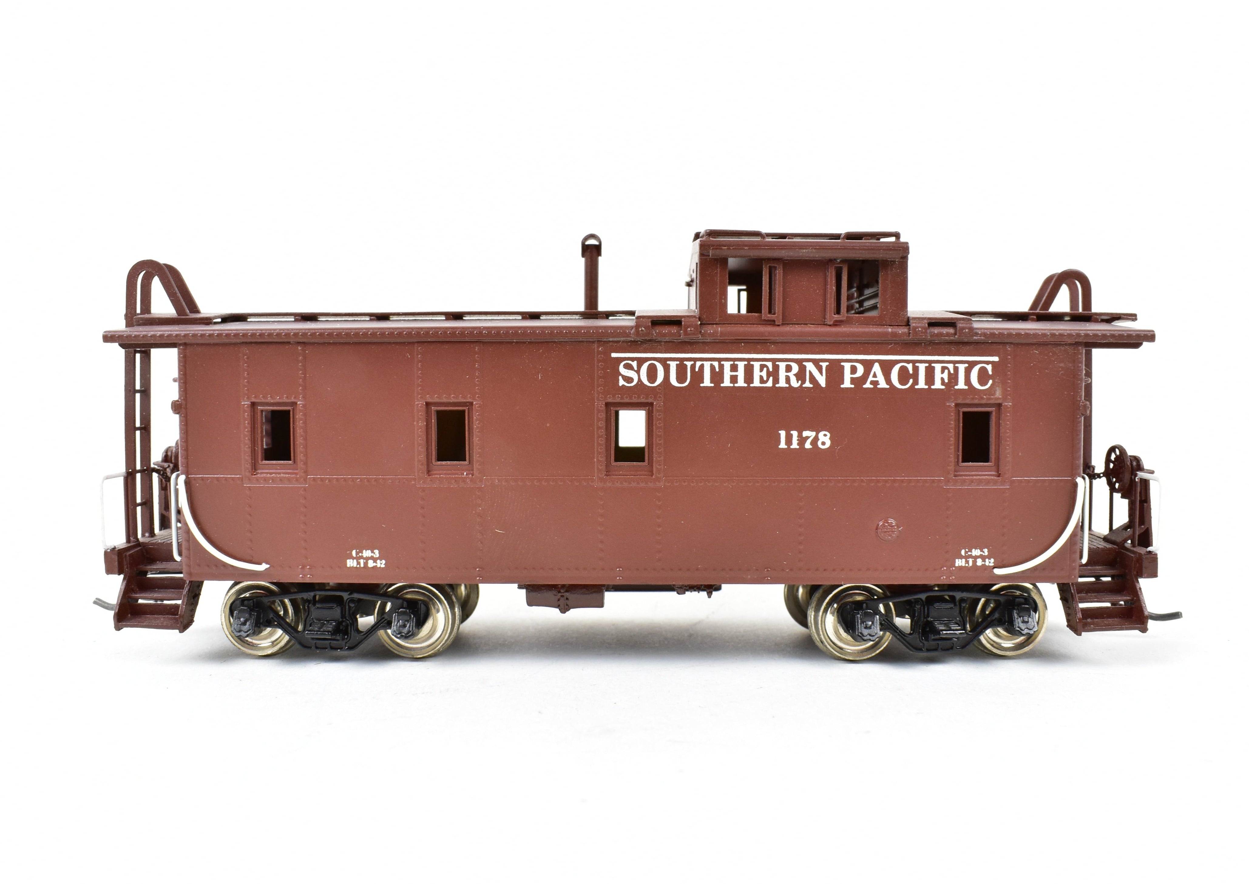 HO Scale Brass Pacific Fast Mail (PFM) - SKI SP Southern Pacific Steam Era C - 40 - 3 Steel Caboose Factory Painted with Road Number 1178 Model