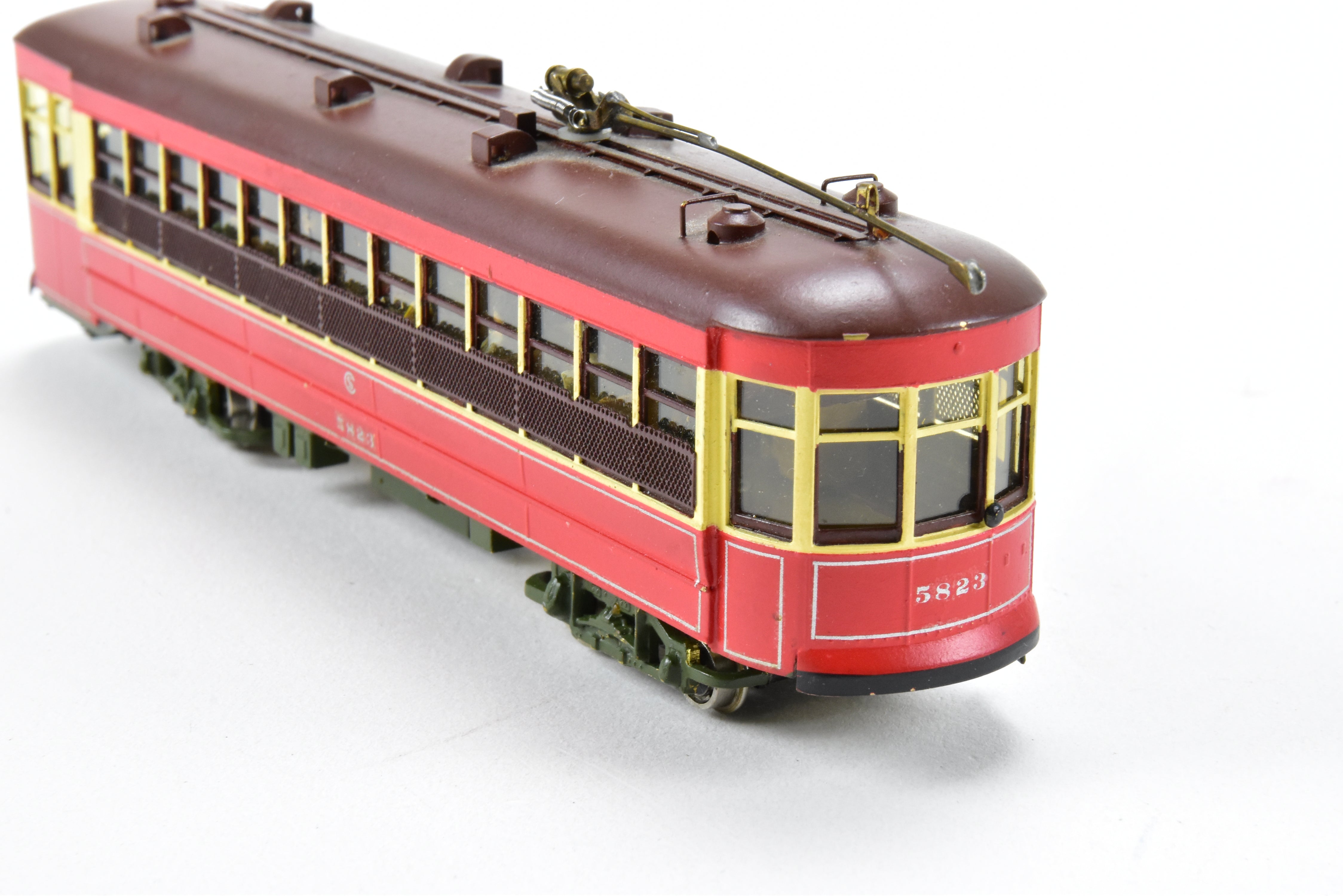 HO Scale Brass Model Train from MTS Imports - Chicago Surface Lines 5703 - 5827 Nearside Car C/P with Added Interior Details, Custom - Painted Unit #5823 in CSL's Creme and Red Colors, Incorrect Box Included