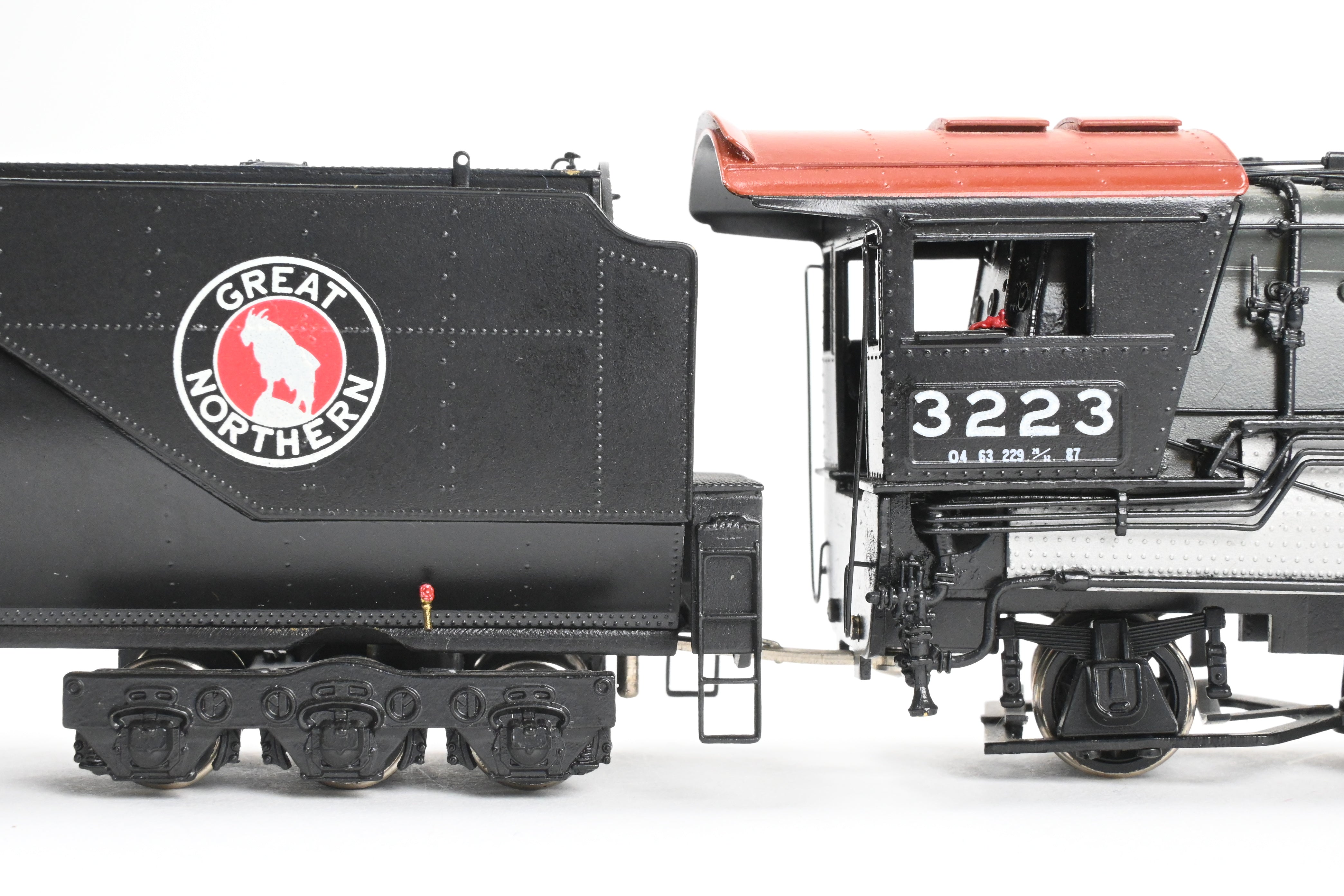 HO Scale Brass Great Northern 2-8-2 Class O-4 Pro-Painted Sunset Model