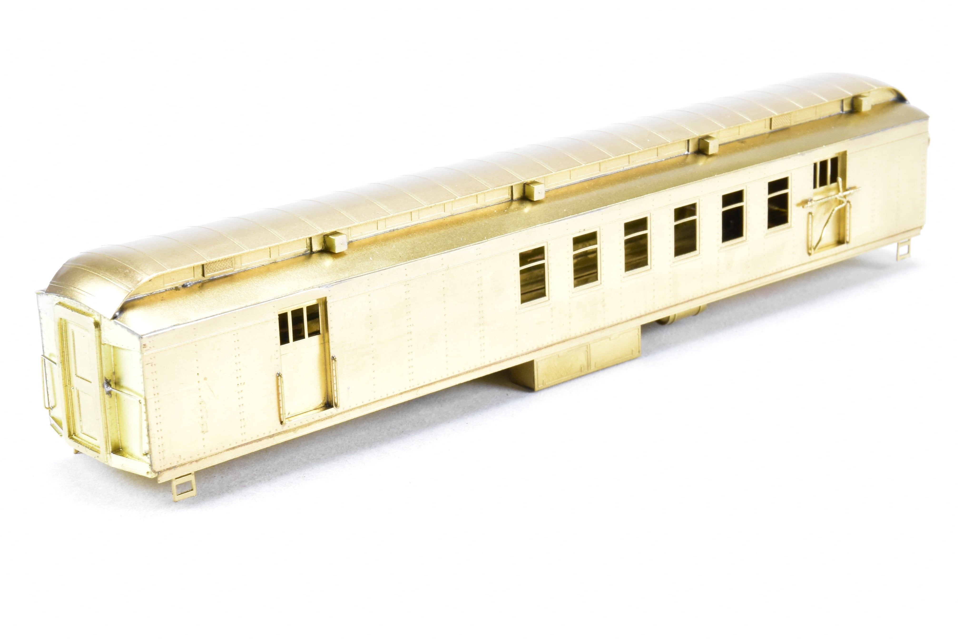 HO Scale Brass ATSF - Santa Fe Heavyweight RPO Car with Central Valley Metal - Wheel Trucks