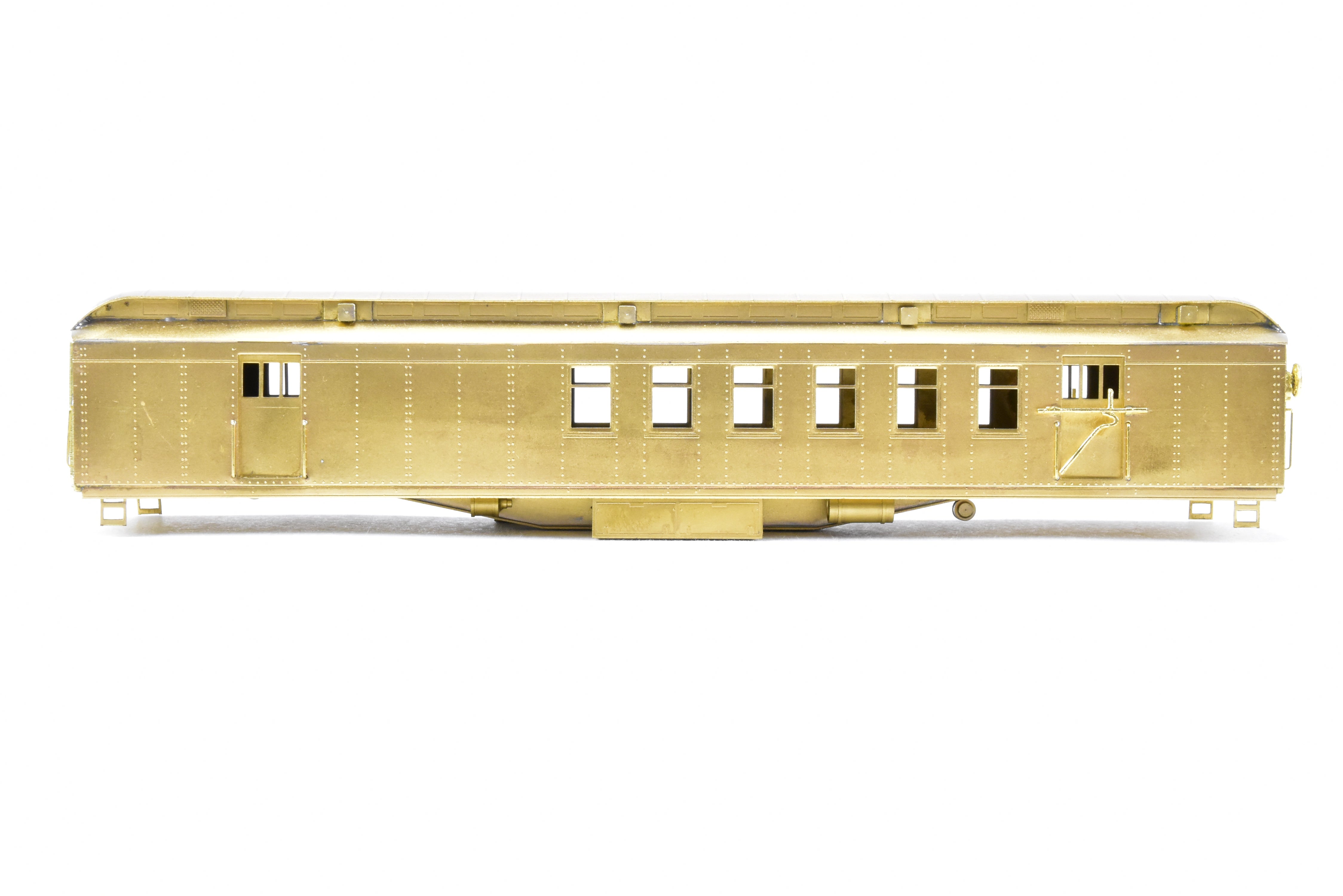 HO Scale Brass ATSF - Santa Fe Heavyweight RPO Car with Central Valley Metal - Wheel Trucks