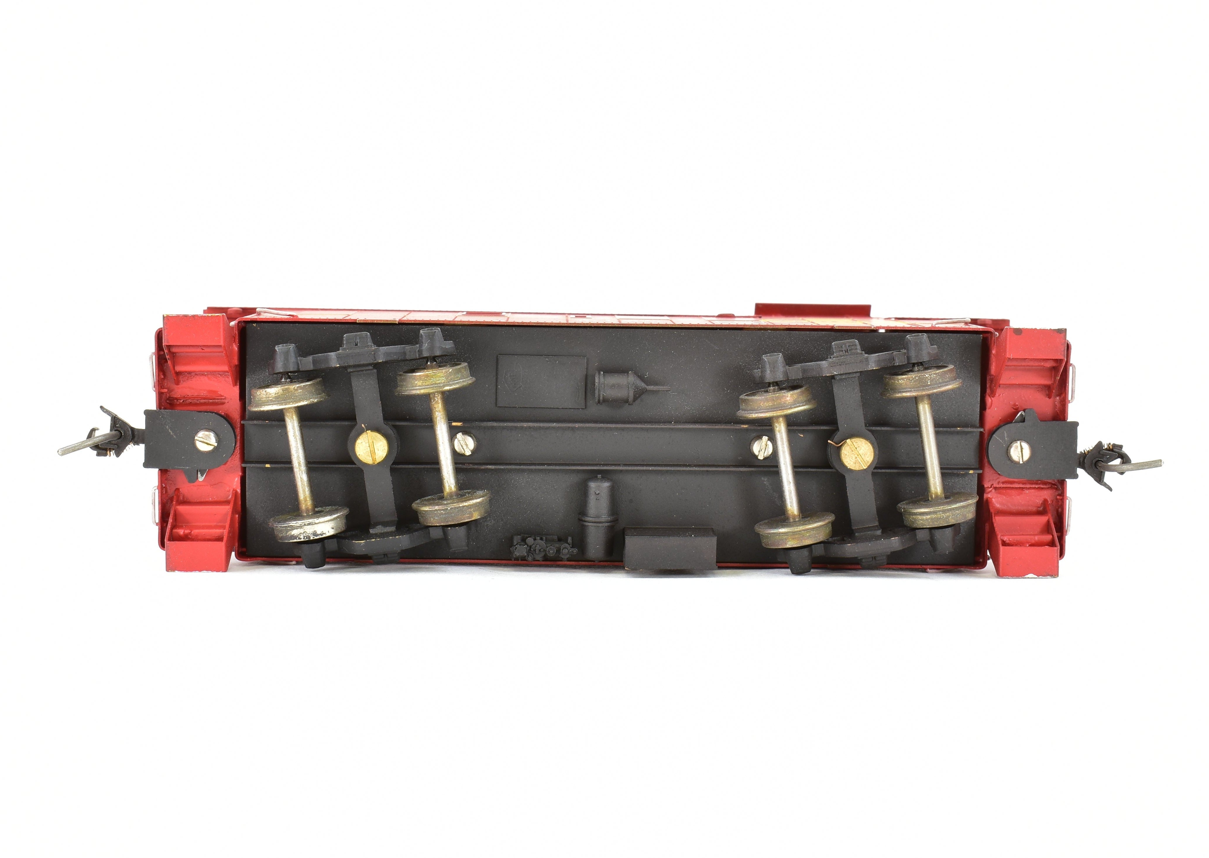 High - Quality HO Scale Brass Nickel - Plated (NPP) ATSF - Santa Fe CE - 2 Caboose Model with Custom Painted Finish
