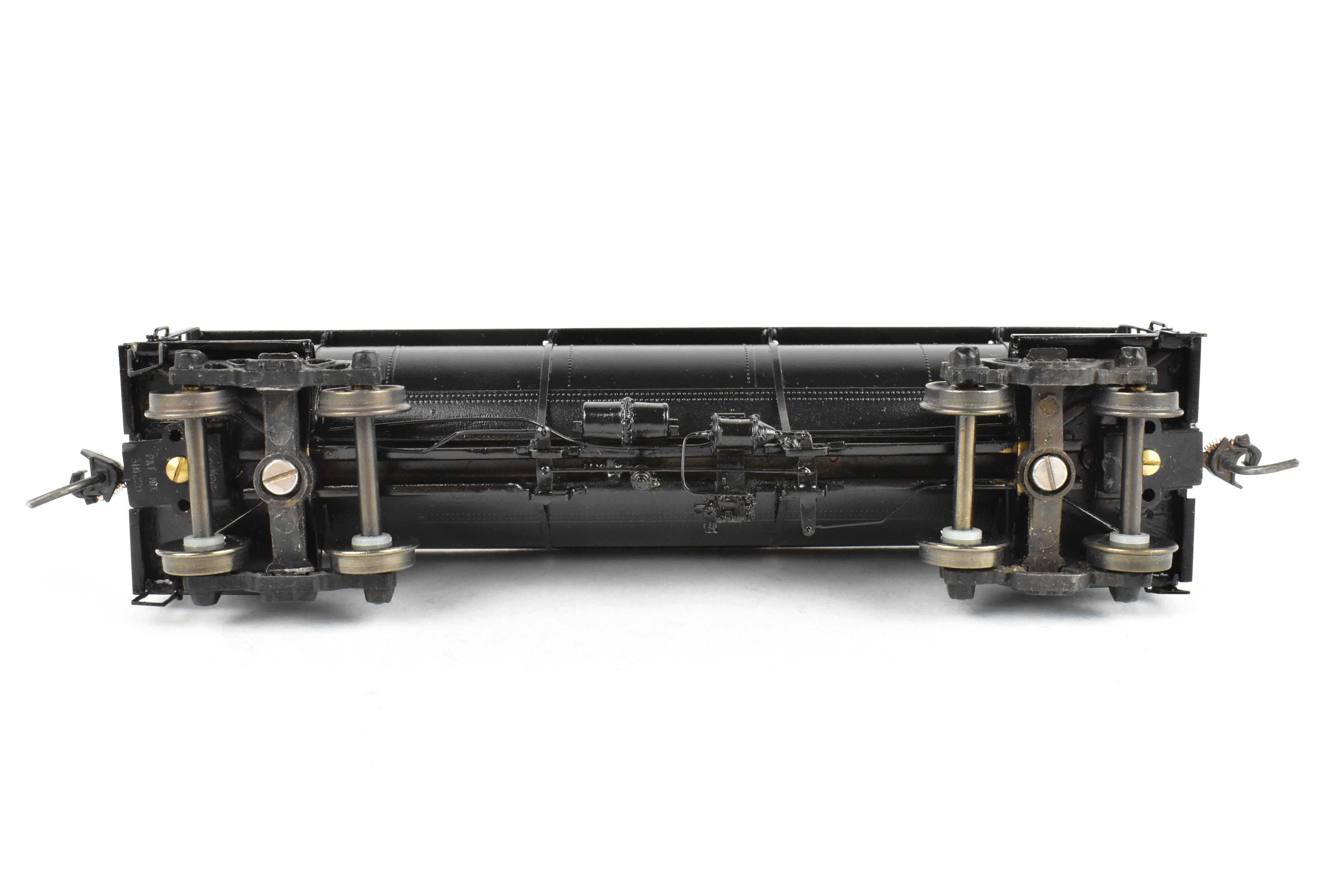 HO Brass NWSL 10,000 Gallon Logging Tank Car, Unlettered, Korean - Built
