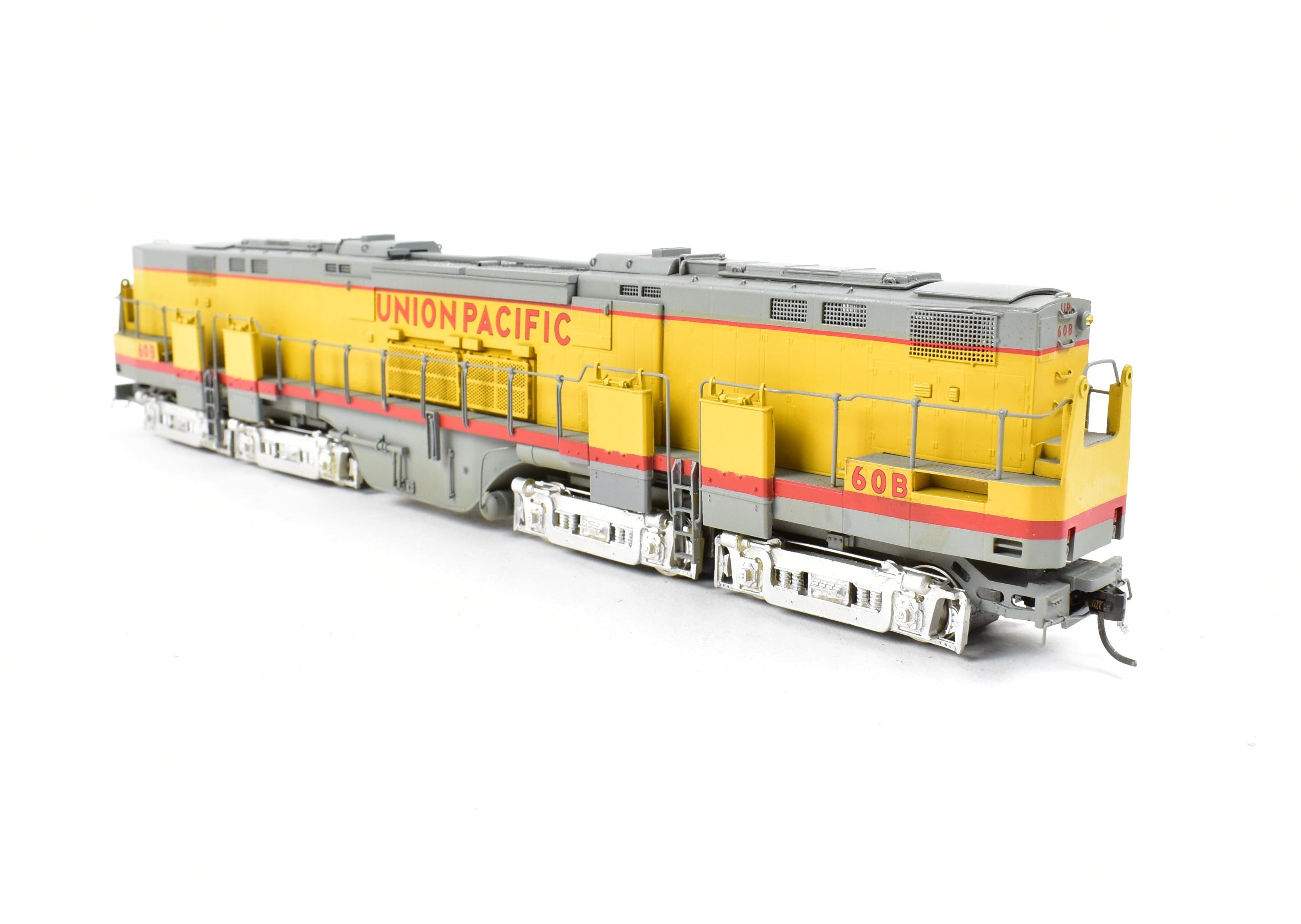 High - Quality HO Scale Brass Oriental Limited Union Pacific Alco C855 A/B/A Set with Custom Painting and Excellent Condition