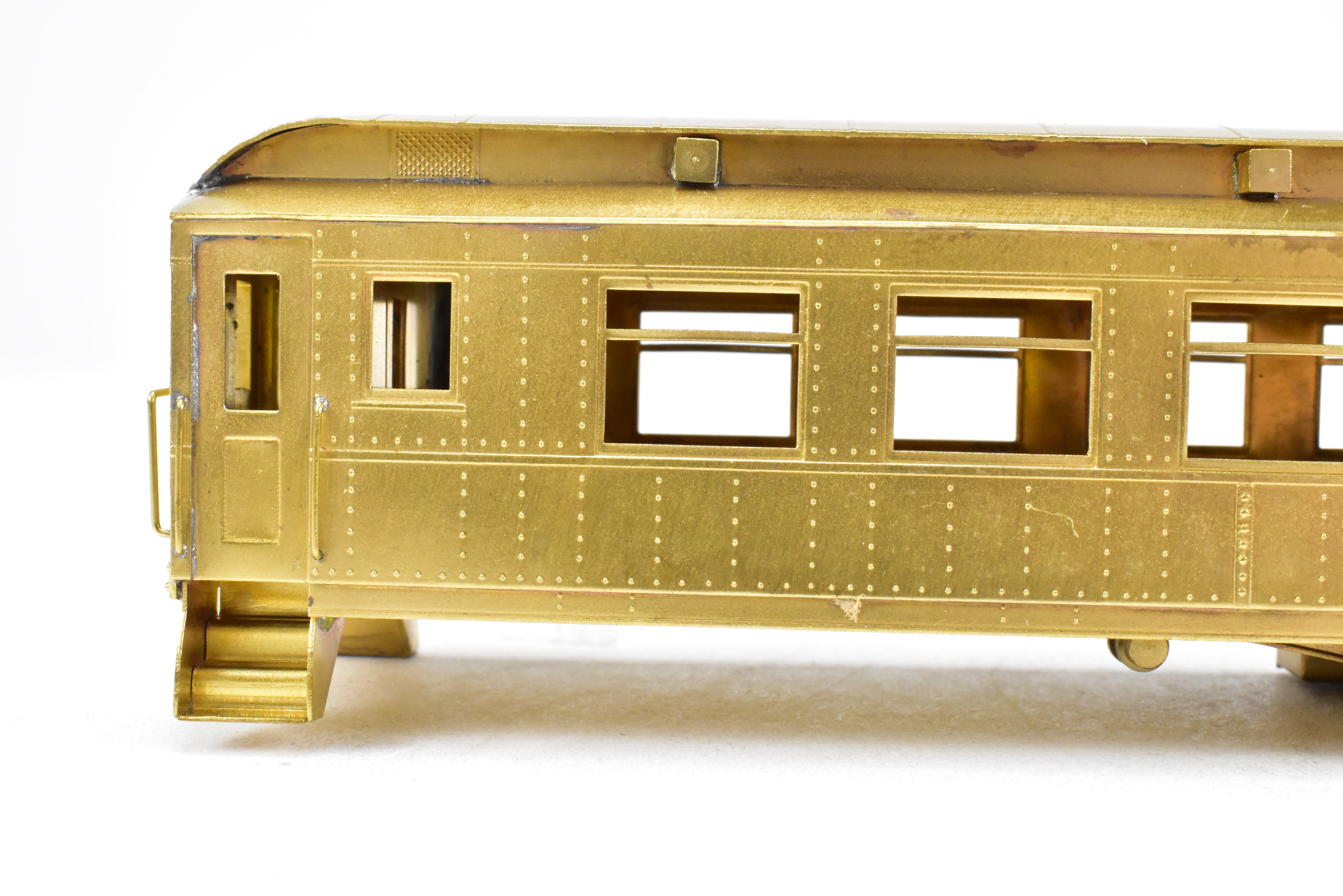 HO Scale Brass ATSF - Santa Fe Heavyweight Combine with Central Valley Trucks
