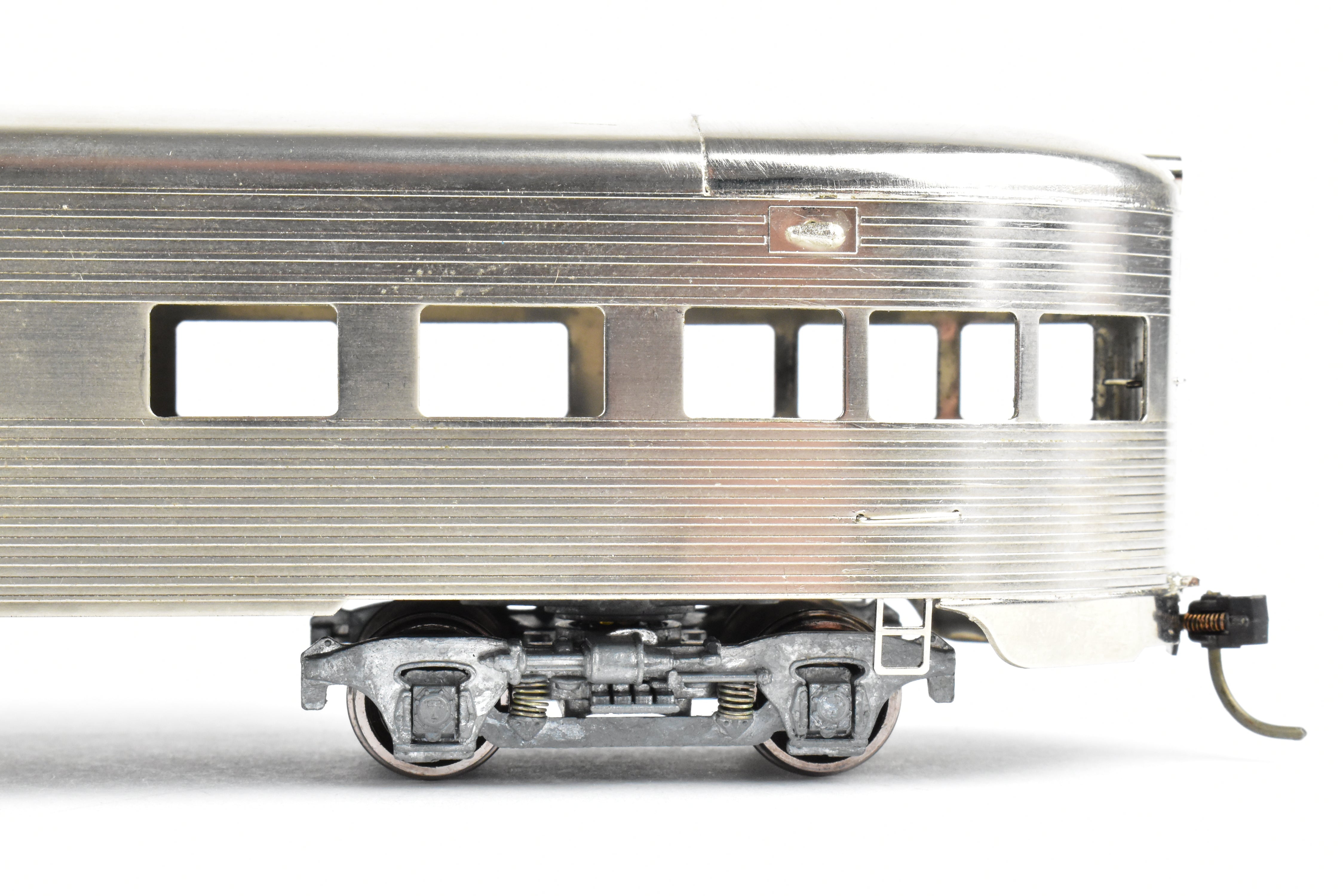 HO Brass Lambert ATSF Santa Fe Vista Series Lounge - Observation Car with Central Valley Trucks