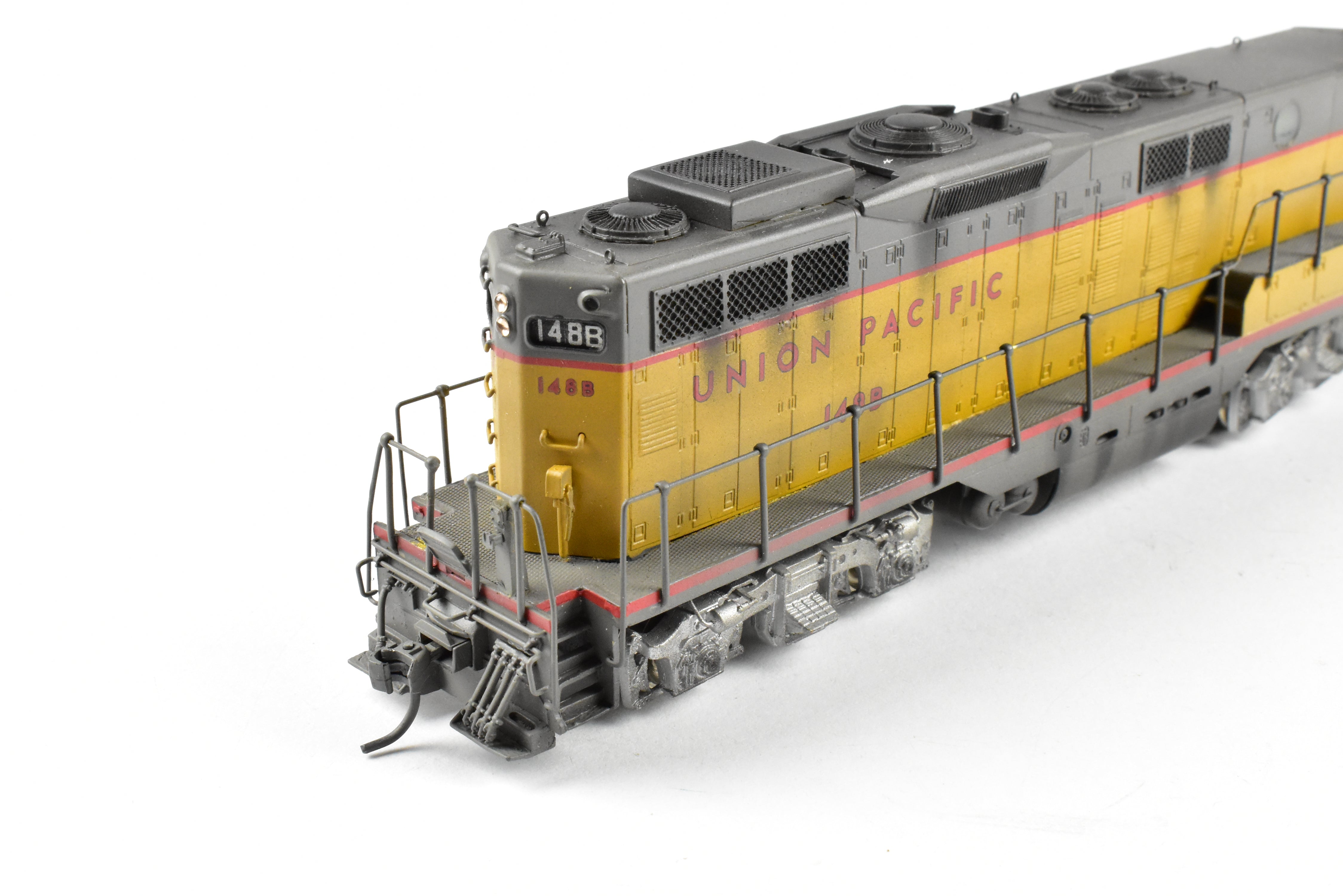 HO Brass Oriental Limited Union Pacific EMD GP9 1750 HP Weathered Cabless B-Unit #148B