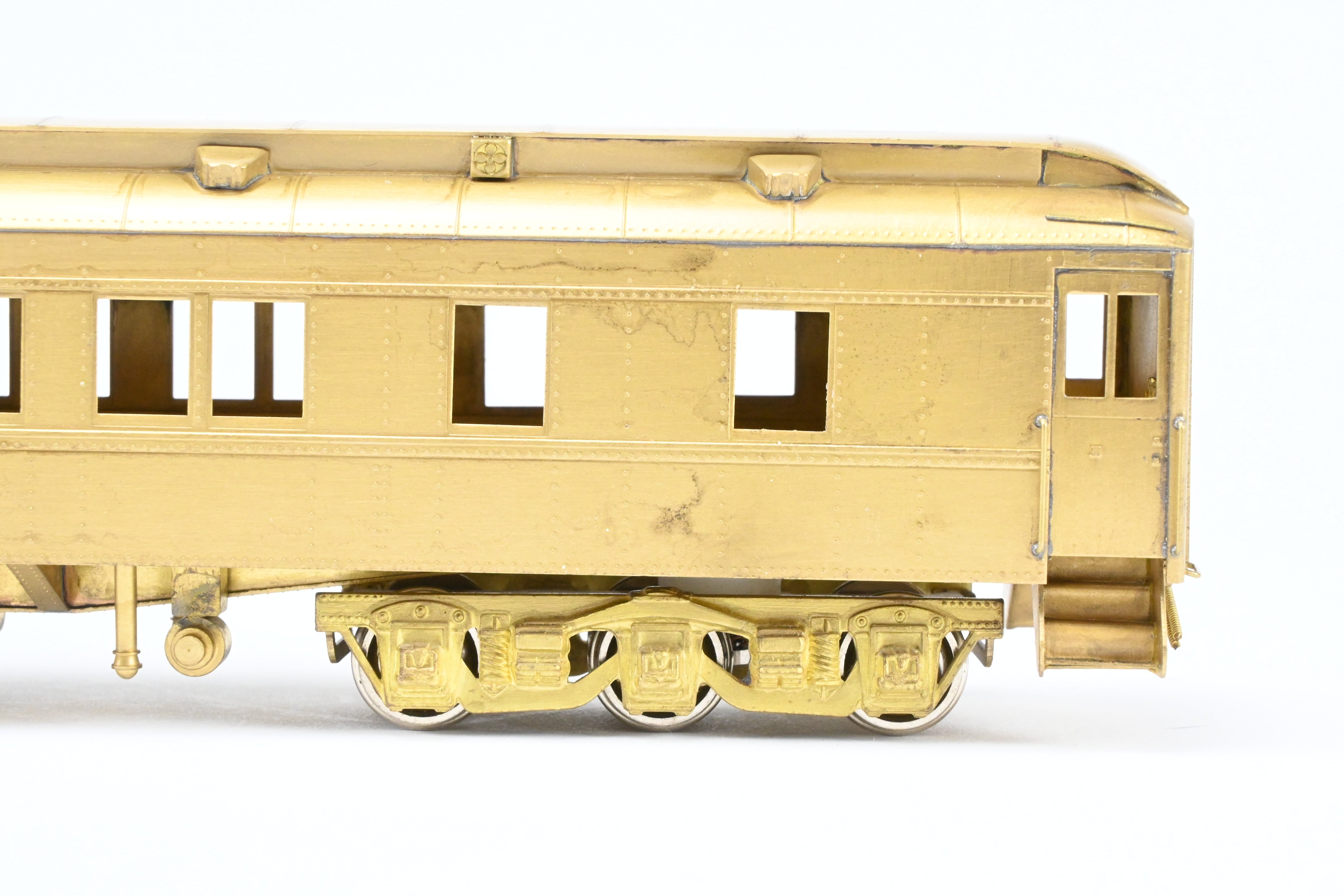 HO Scale Brass Soho Royal Oak Non - Air - Conditioned 8 - Section 1 Drawing Room 2 Compartment HW Sleeper Model for Various US Railroads