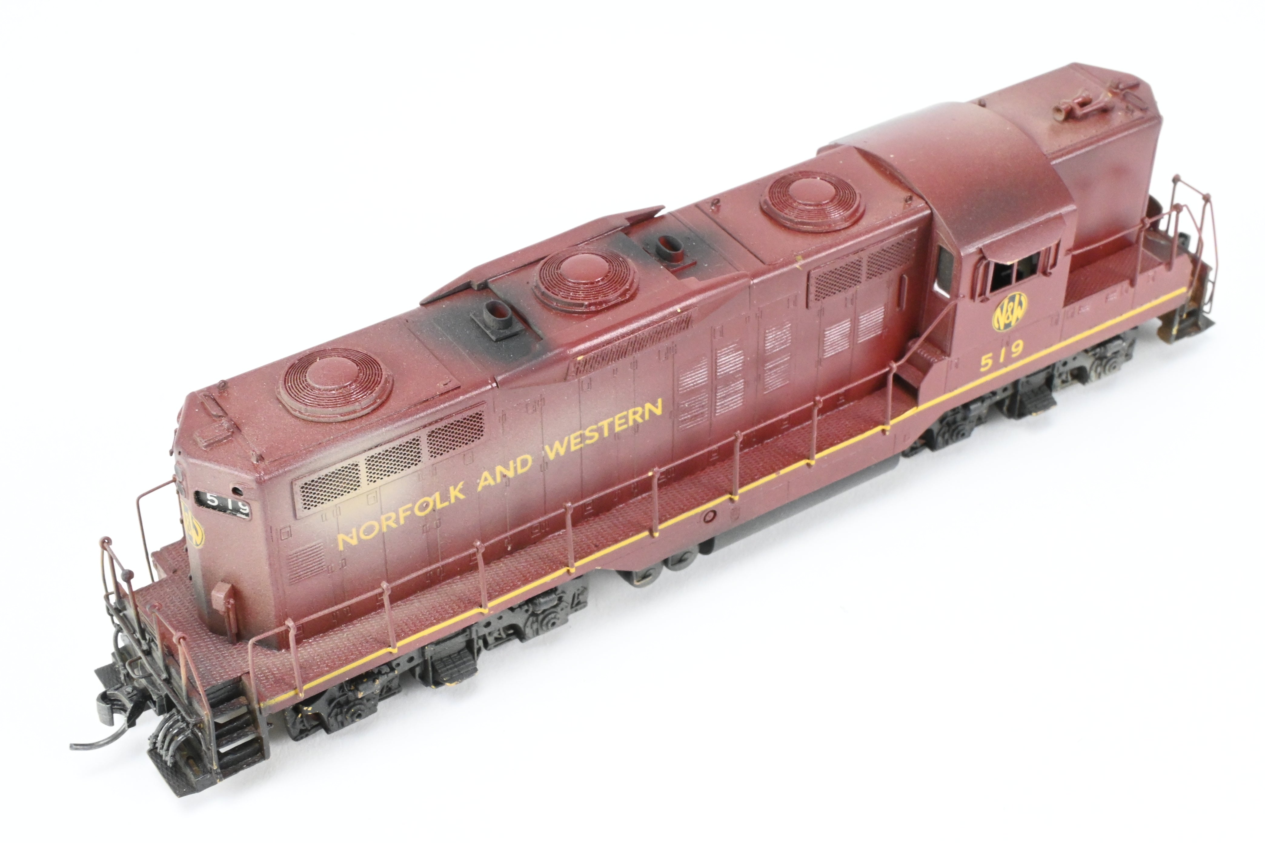 HO Scale Brass N&W Norfolk & Western EMD GP9 1750 HP Late Version with 48 Fans & Brakes