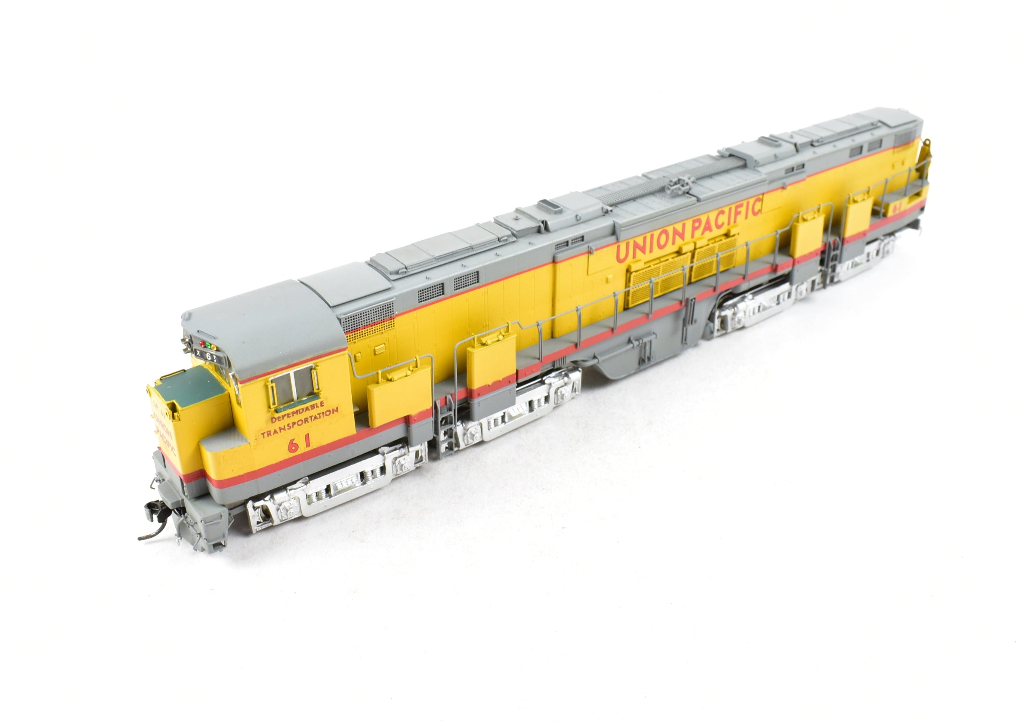 High - Quality HO Scale Brass Oriental Limited Union Pacific Alco C855 A/B/A Set with Custom Painting and Excellent Condition