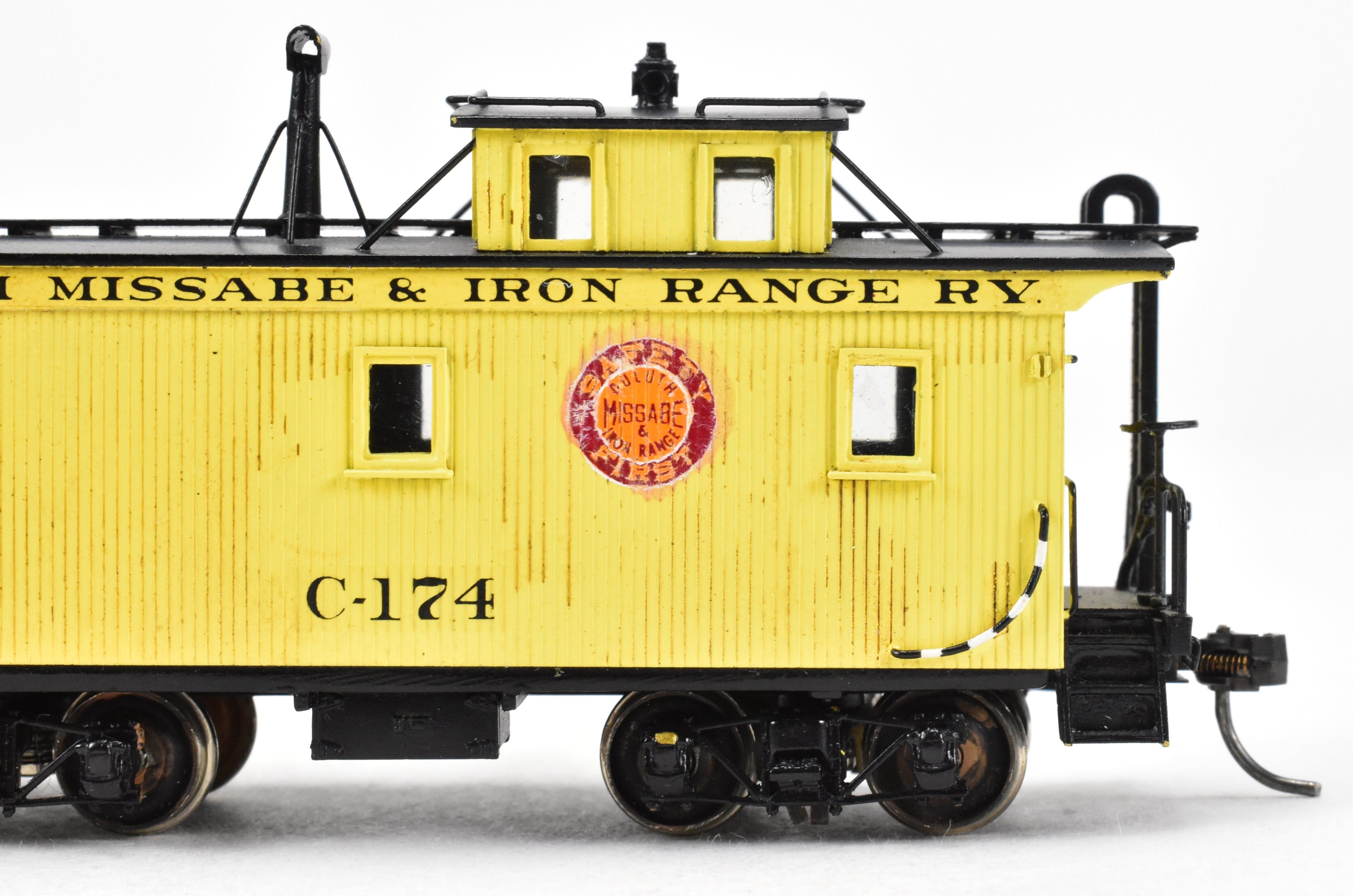 High - Quality HO Scale Brass Pacific Fast Mail (PFM) SKI - Built Duluth Missabe & Iron Range Wood Caboose Model with Factory Painting and Numbering C - 174