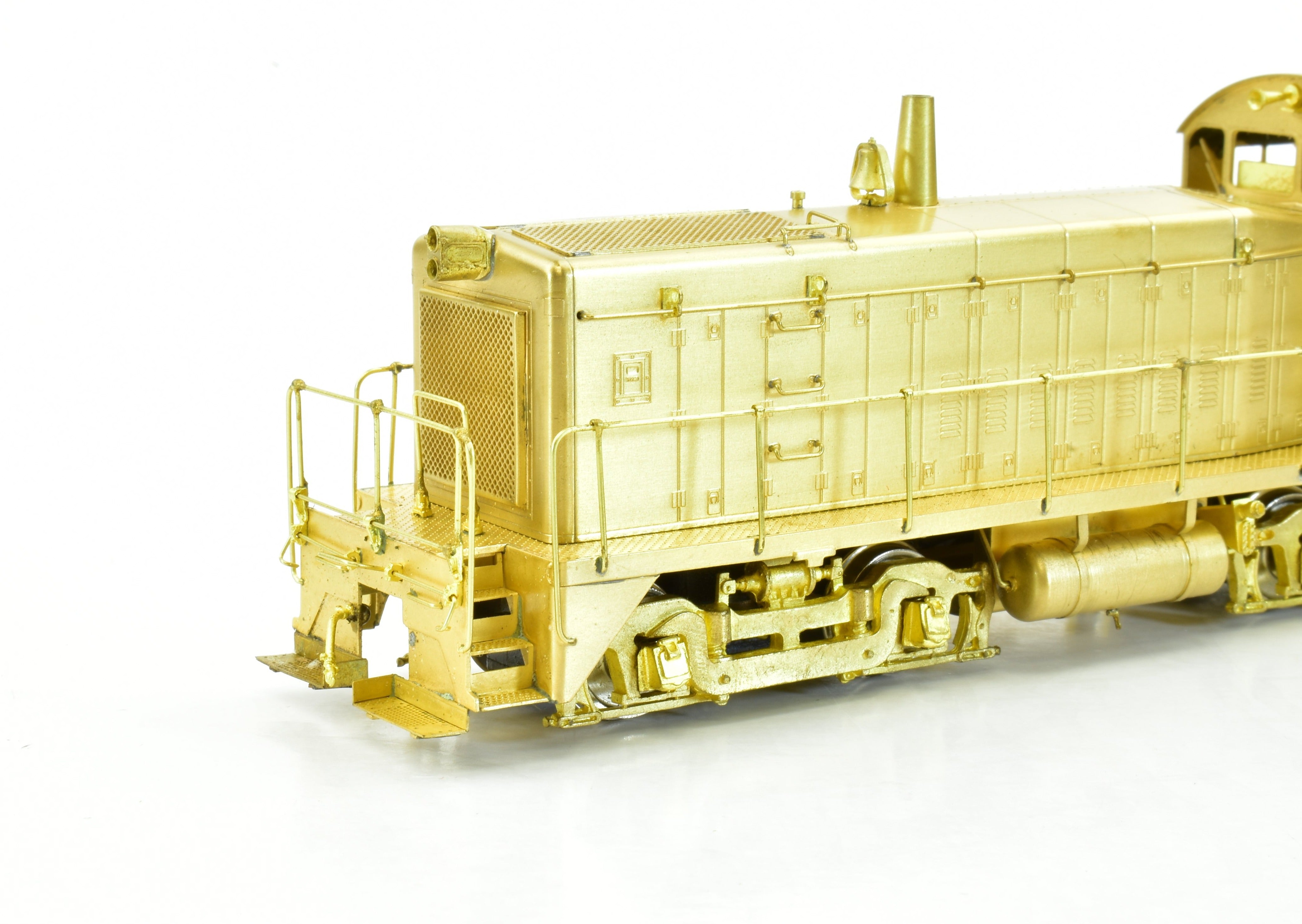 HO Scale Brass Oriental Limited Collection of Various Roads EMD SW - 8 800HP Diesel Switcher Model Train