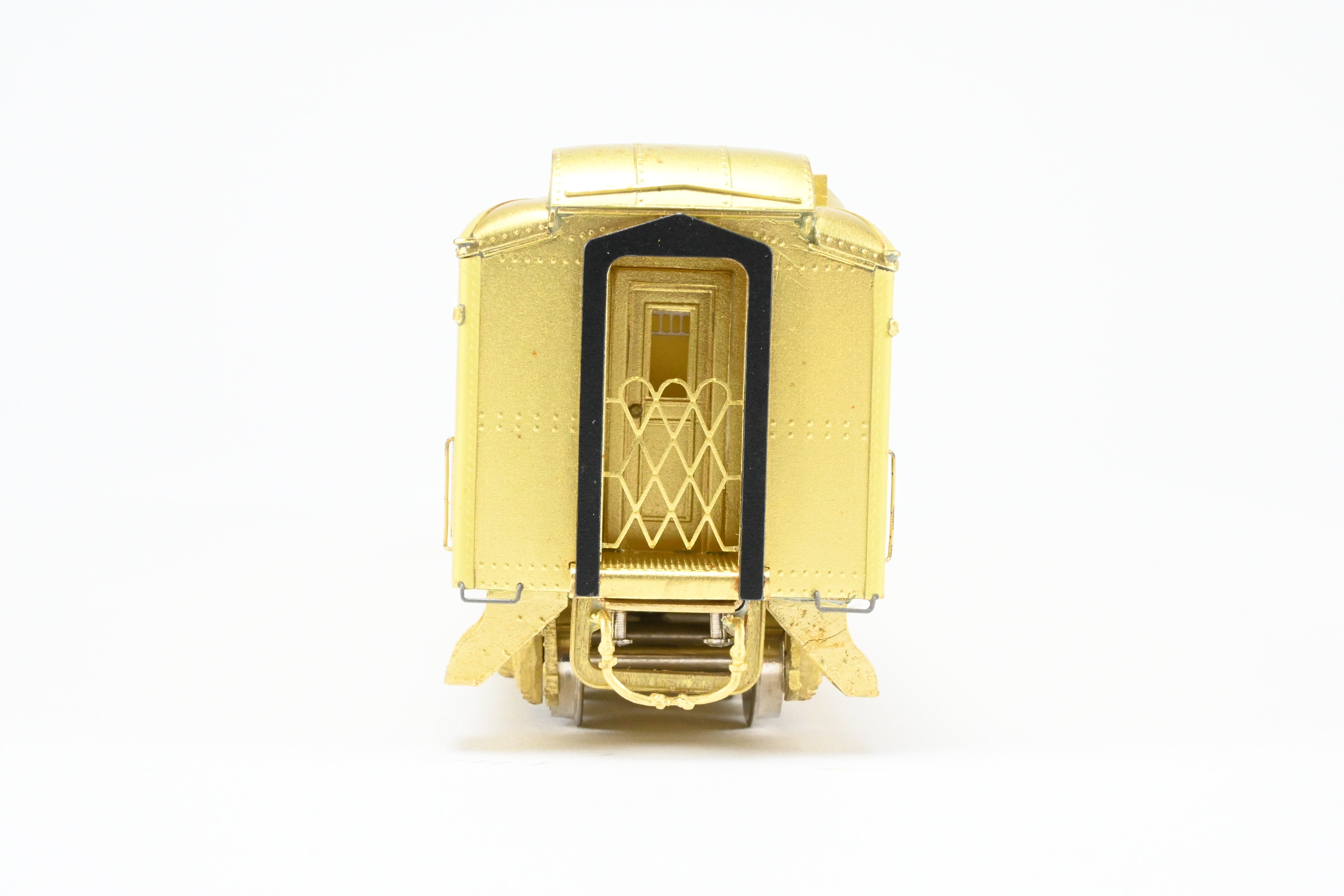 HO Scale Brass Oriental Limited Edition Various Roads Pullman Heavyweight 8-1-2 Sleeper Car with Ice Air Conditioning Model