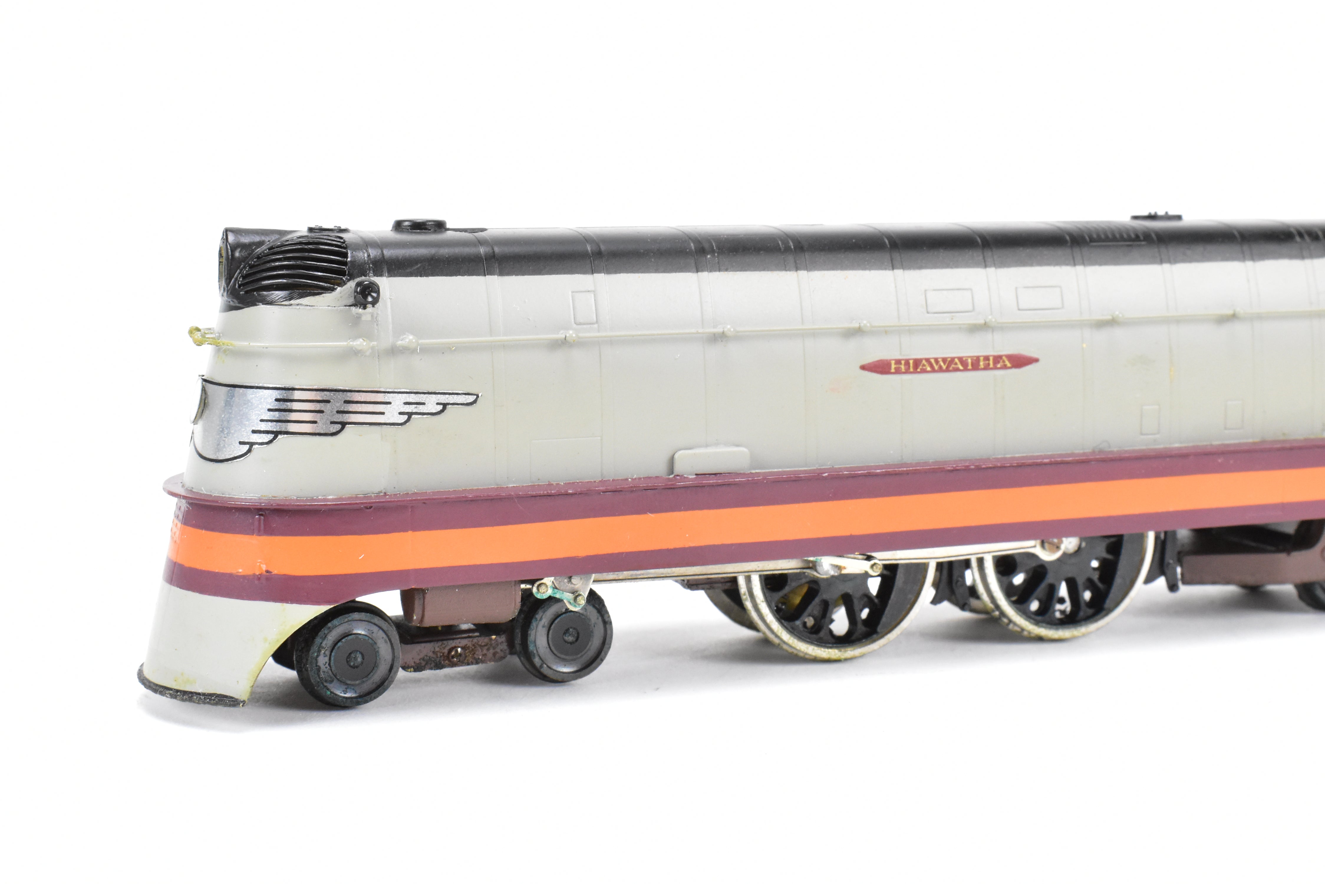 HO Scale Brass NPP Nickel - Plated Milwaukee Road Class A 4 - 4 - 2 Streamlined Hiawatha Atlantic w/Slight Foam Damage