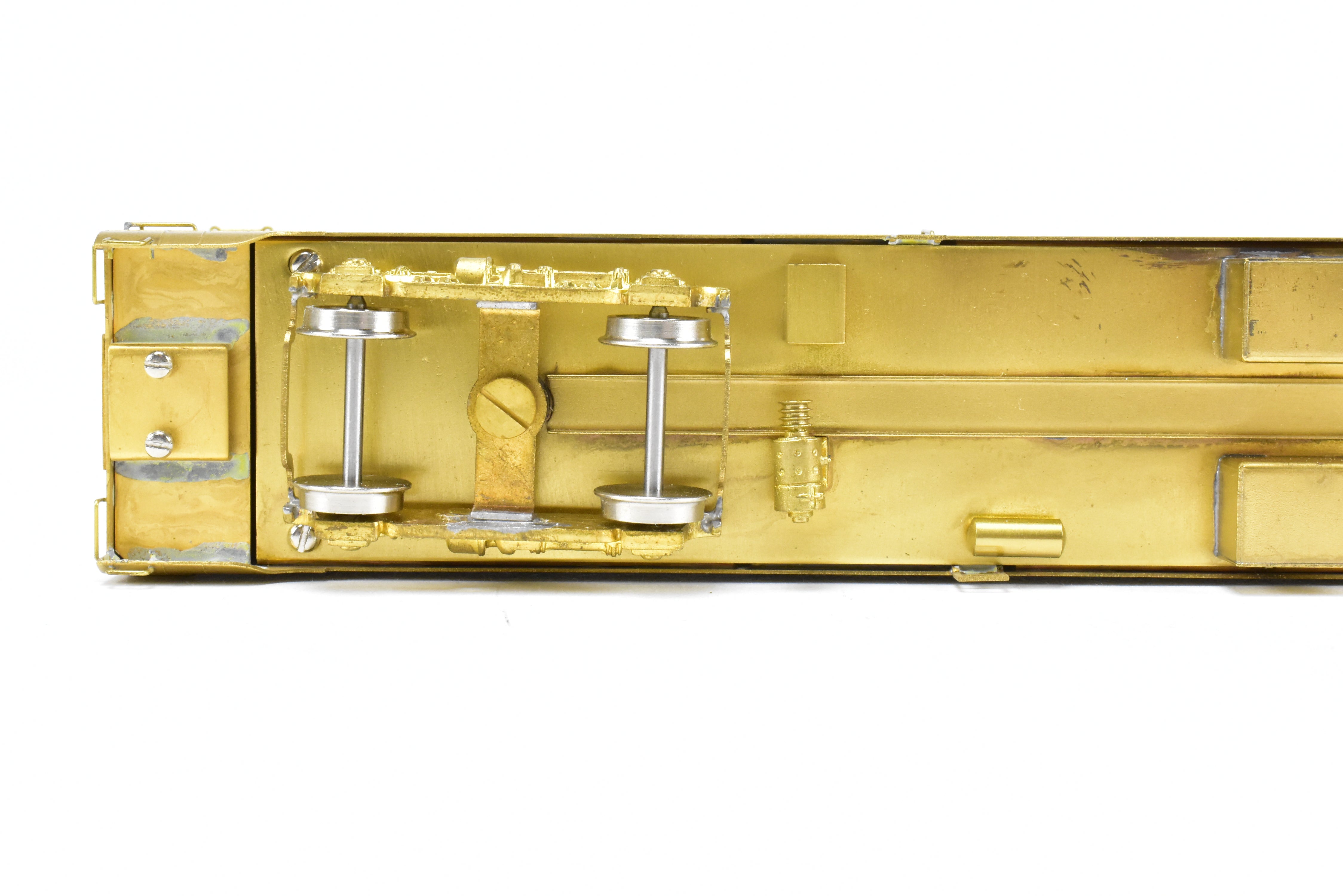 HO Brass Oriental NP Northern Pacific North Coast Limited Water Baggage Car #400, No Skirts