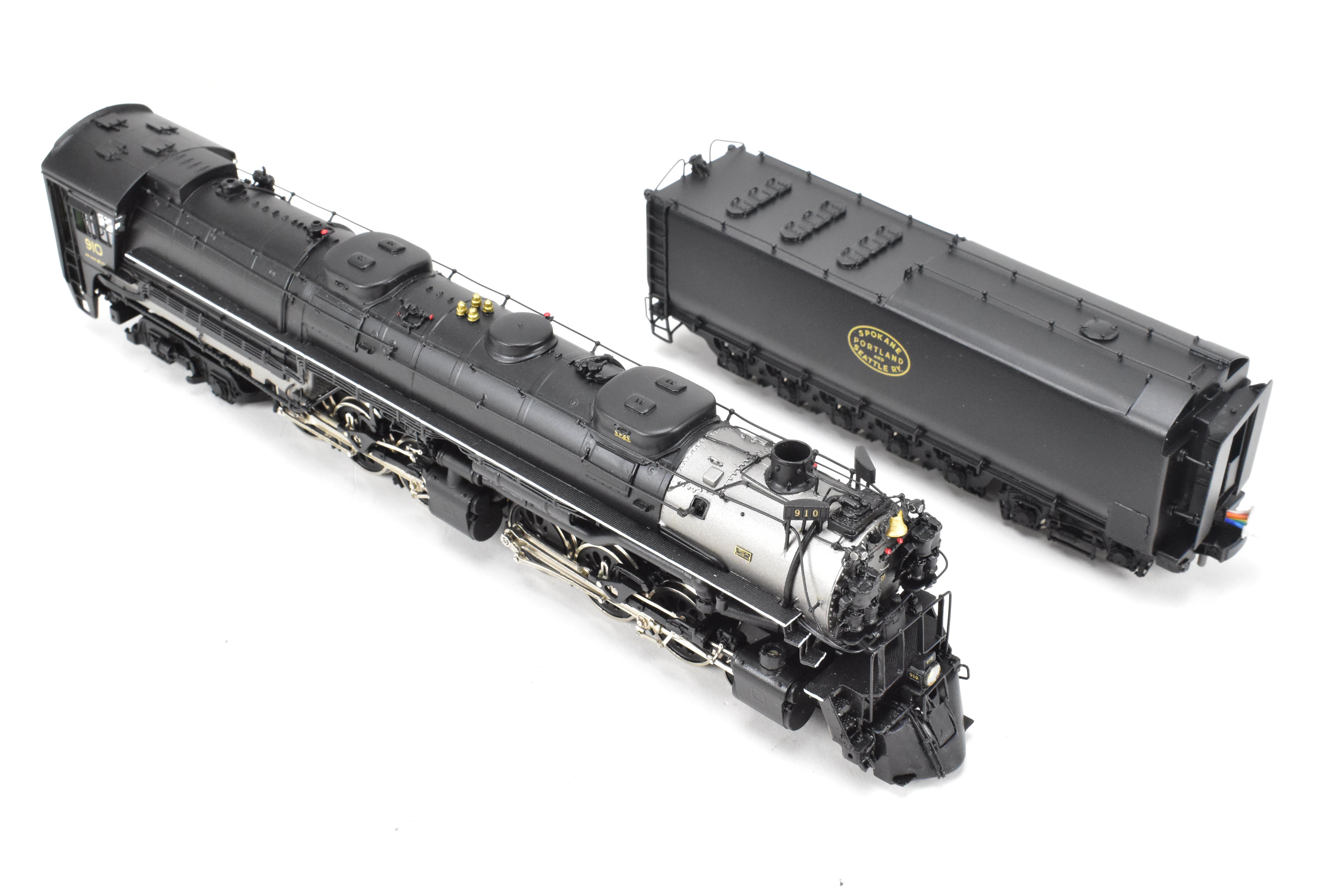 HO Scale Brass Model Train - Sunset Models SP&S (Spokane, Portland & Seattle) Z - 8 4 - 6 - 6 - 4 Challenger FP No. 910 with QSI DCC and Sound Function