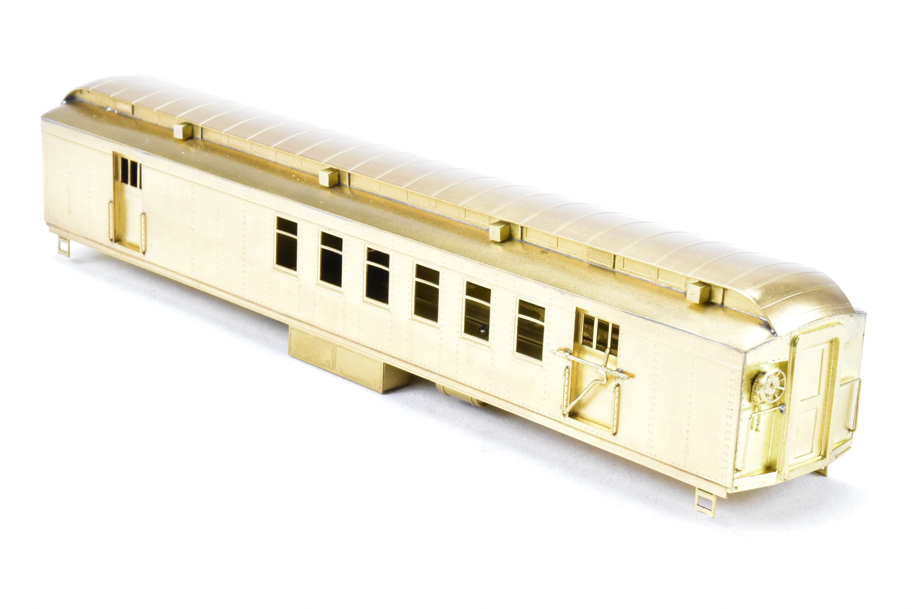 HO Scale Brass ATSF - Santa Fe Heavyweight RPO Car with Central Valley Metal - Wheel Trucks