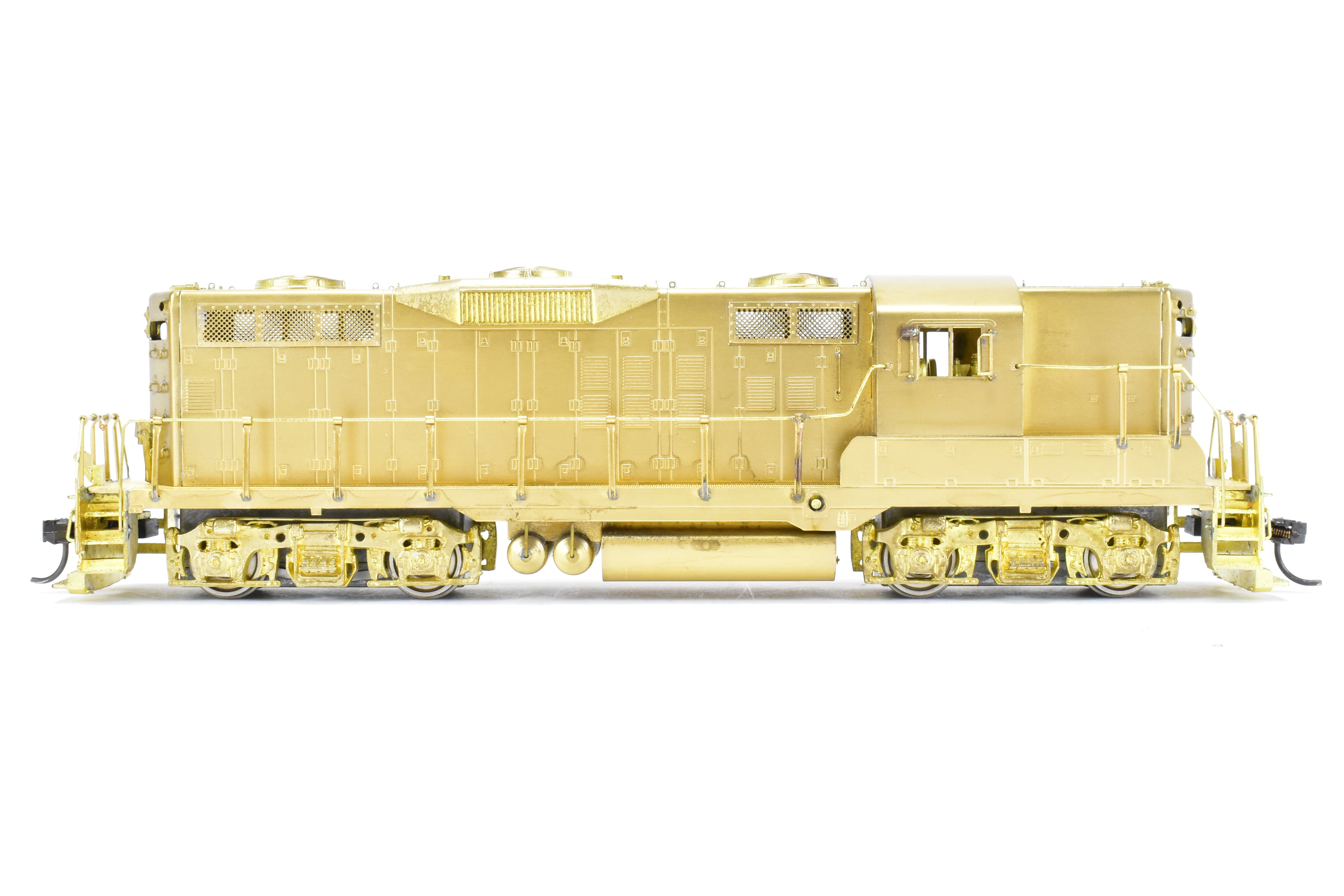 HO Brass Oriental Limited EMD GP9 1750 HP Late Version with 48 Fans & Dynamic Brakes
