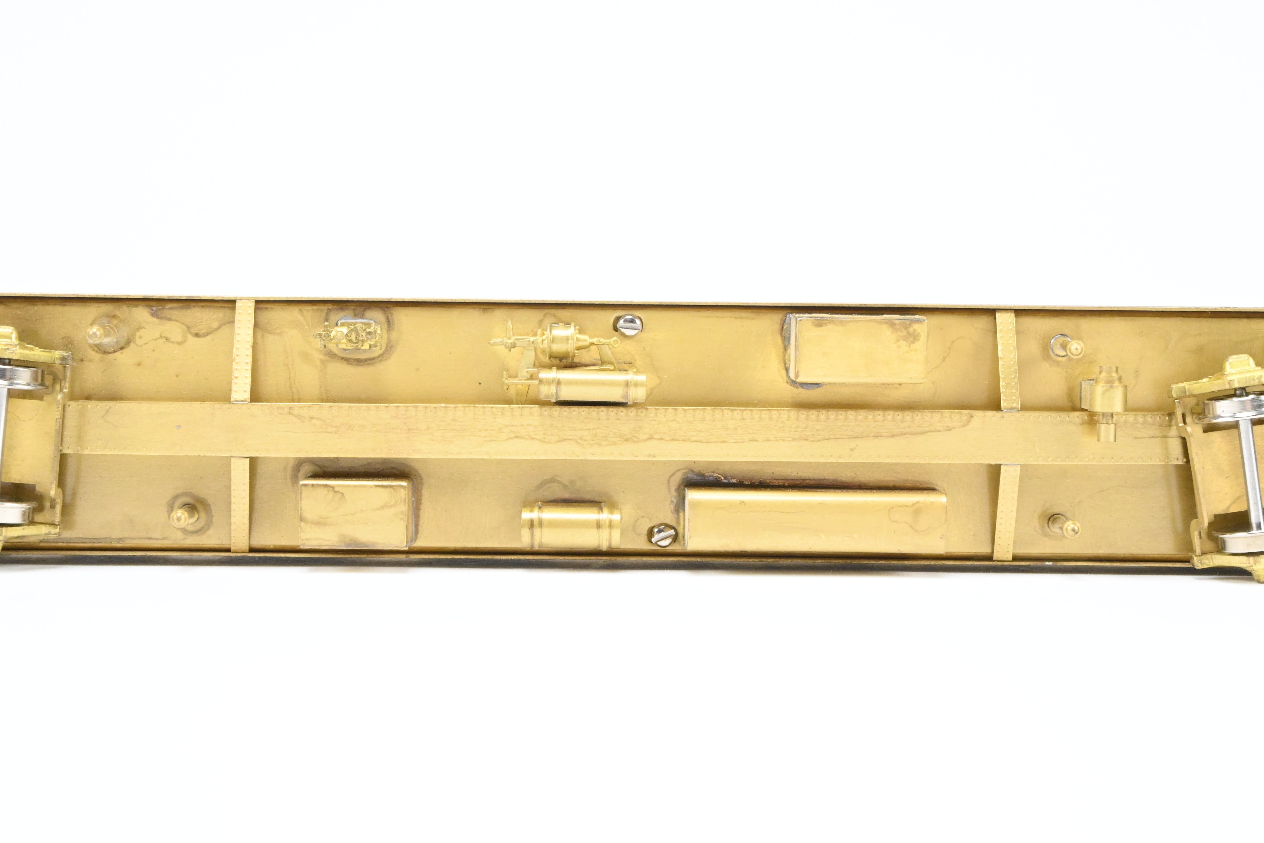 HO Scale Brass Soho Royal Oak Non - Air - Conditioned 8 - Section 1 Drawing Room 2 Compartment HW Sleeper Model for Various US Railroads