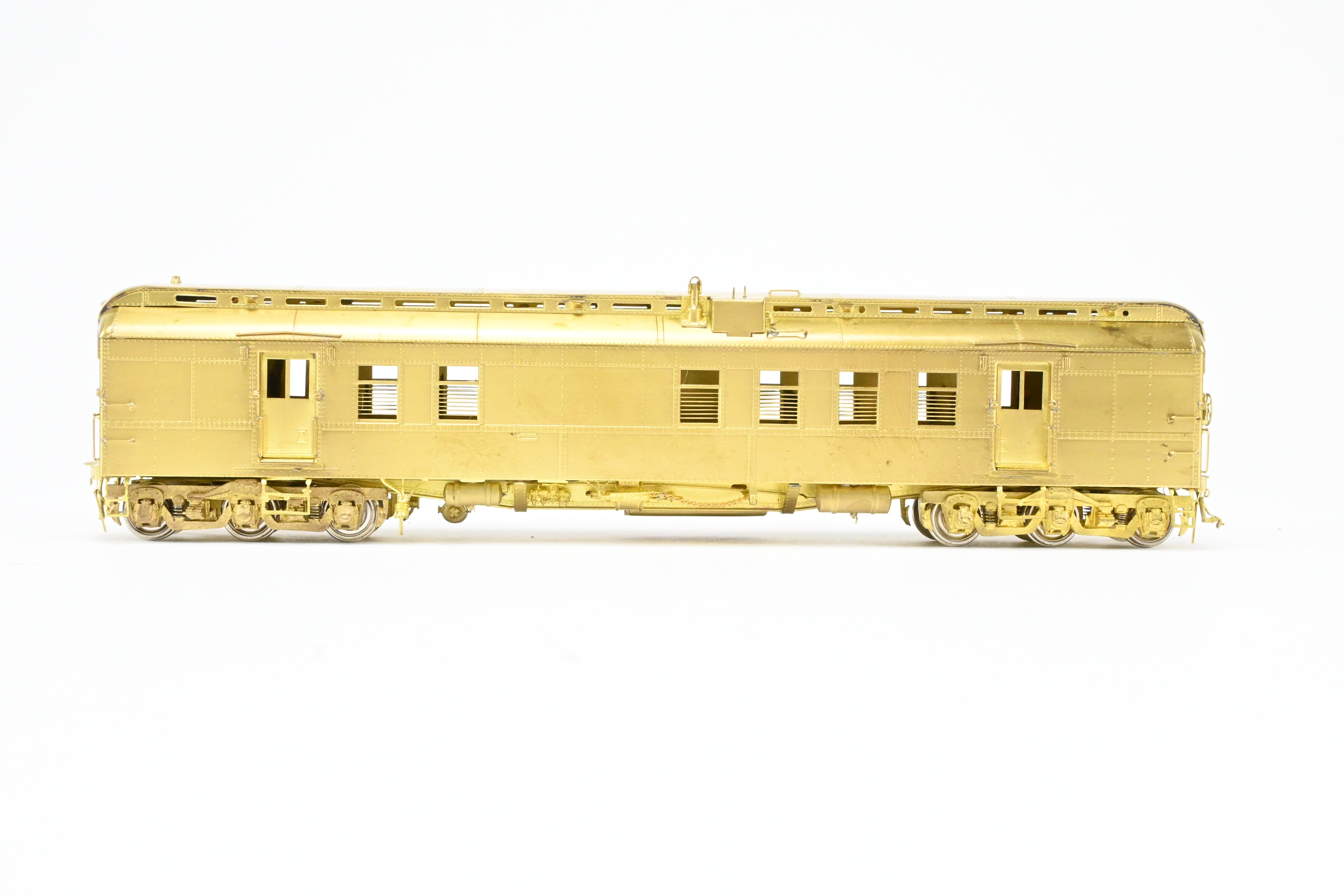 HO Brass Oriental Limited Great Northern 60-Foot RPO Model #25 - 36