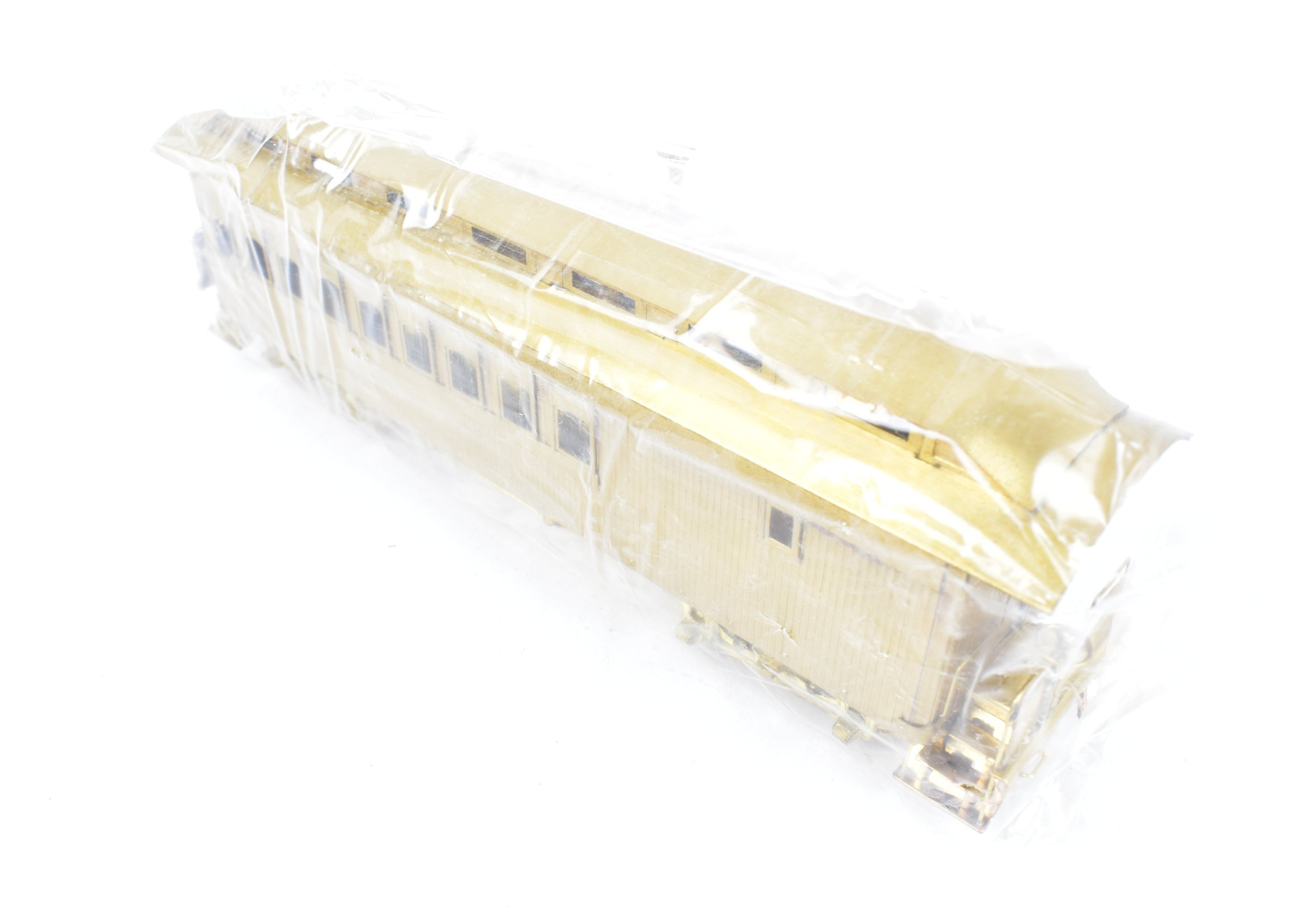 HO Scale Brass Pacific Fast Mail Model - Fujiyama Virginia & Truckee Wood Club Car Julia Bulette Collectible Train Car